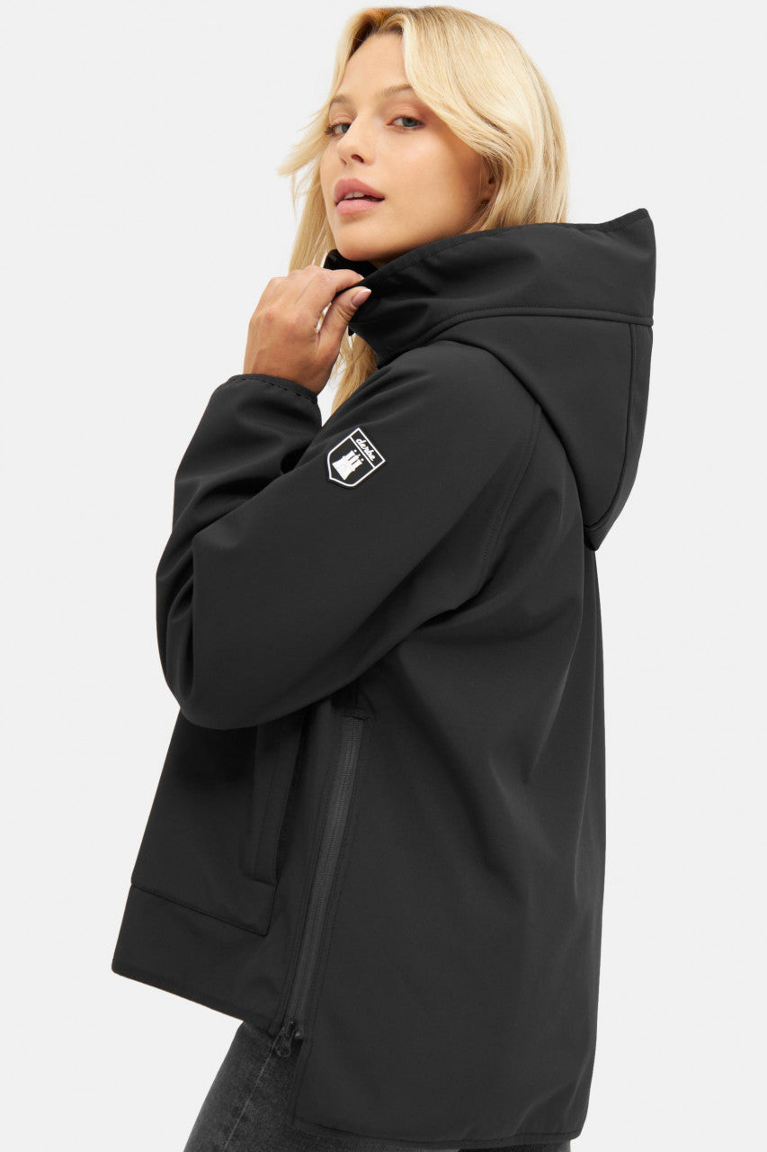 peutby-black-damen-softshelljacke-schwarz-nachhaltig