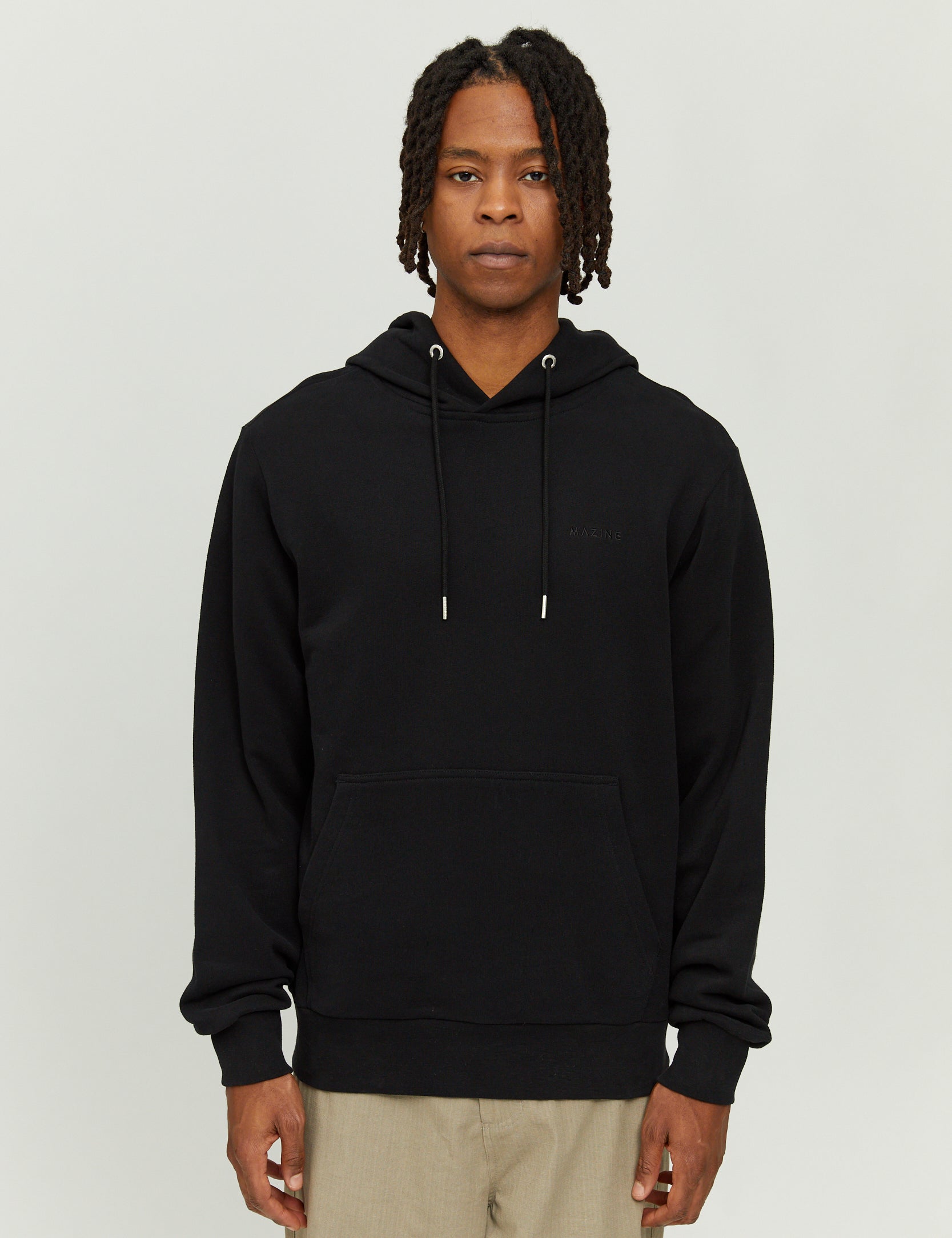 24303110_burwood-hoodie_black_01_0d55a9aa-bf4e-4141-8633-4894c329e583.jpg