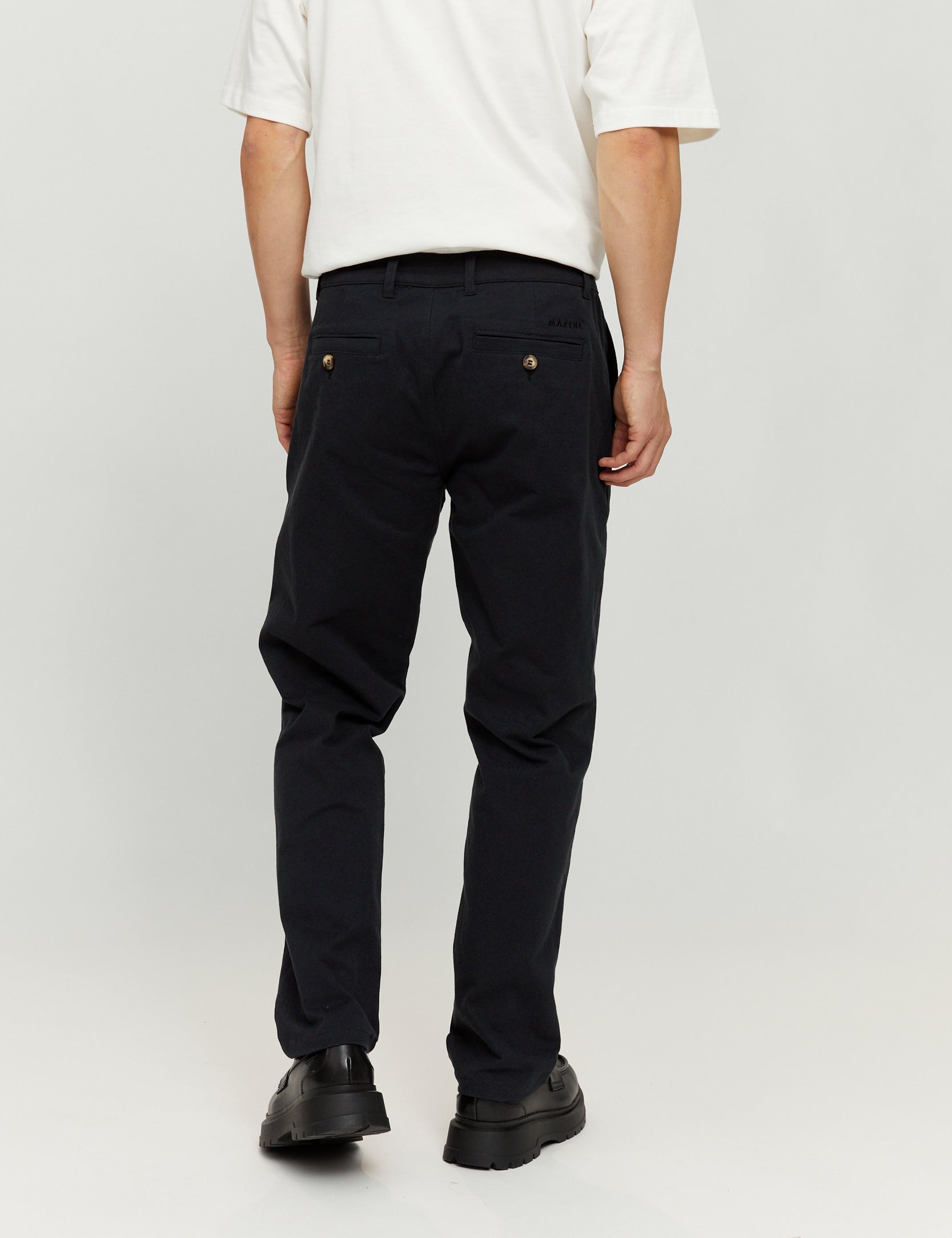 24306232_nelson-chino-pants_black_02.jpg