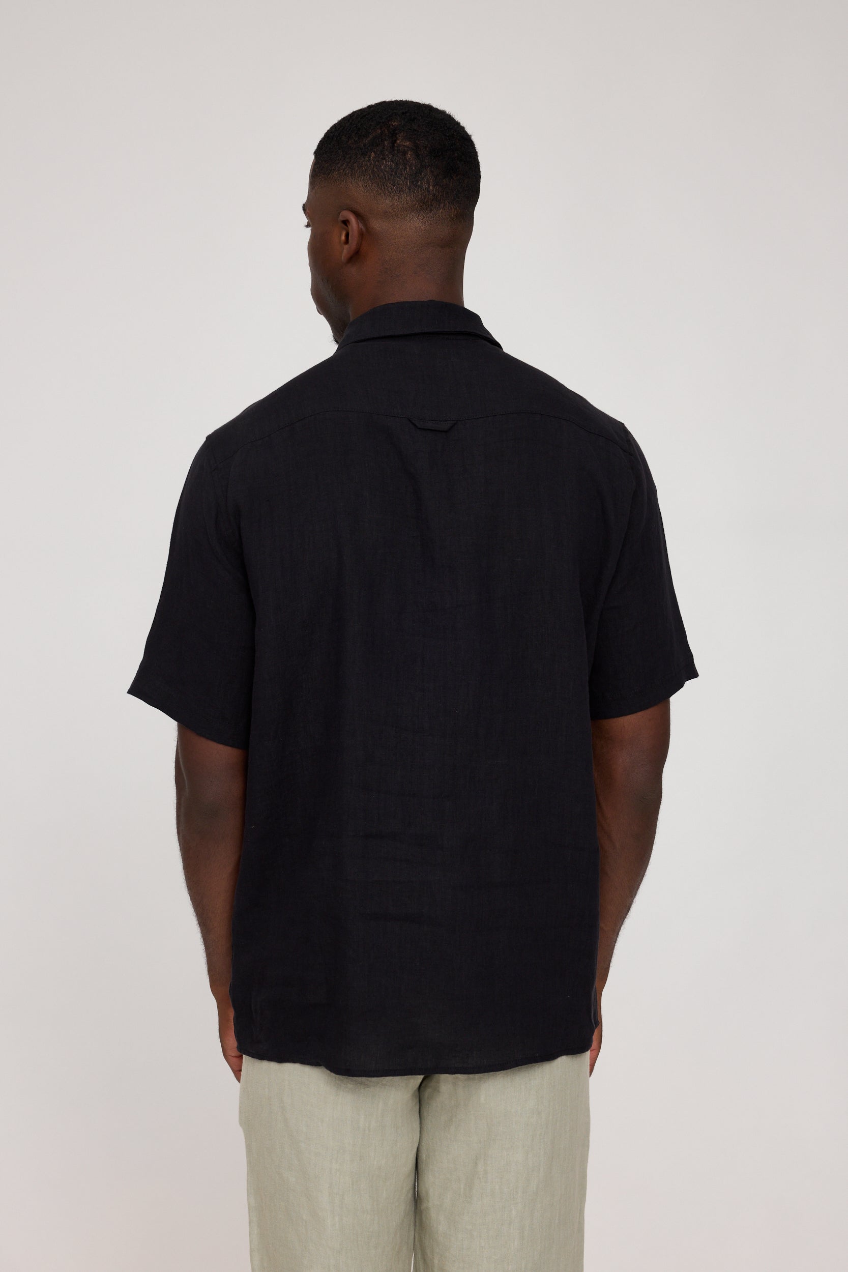 Shortsleeve Linen Shirt