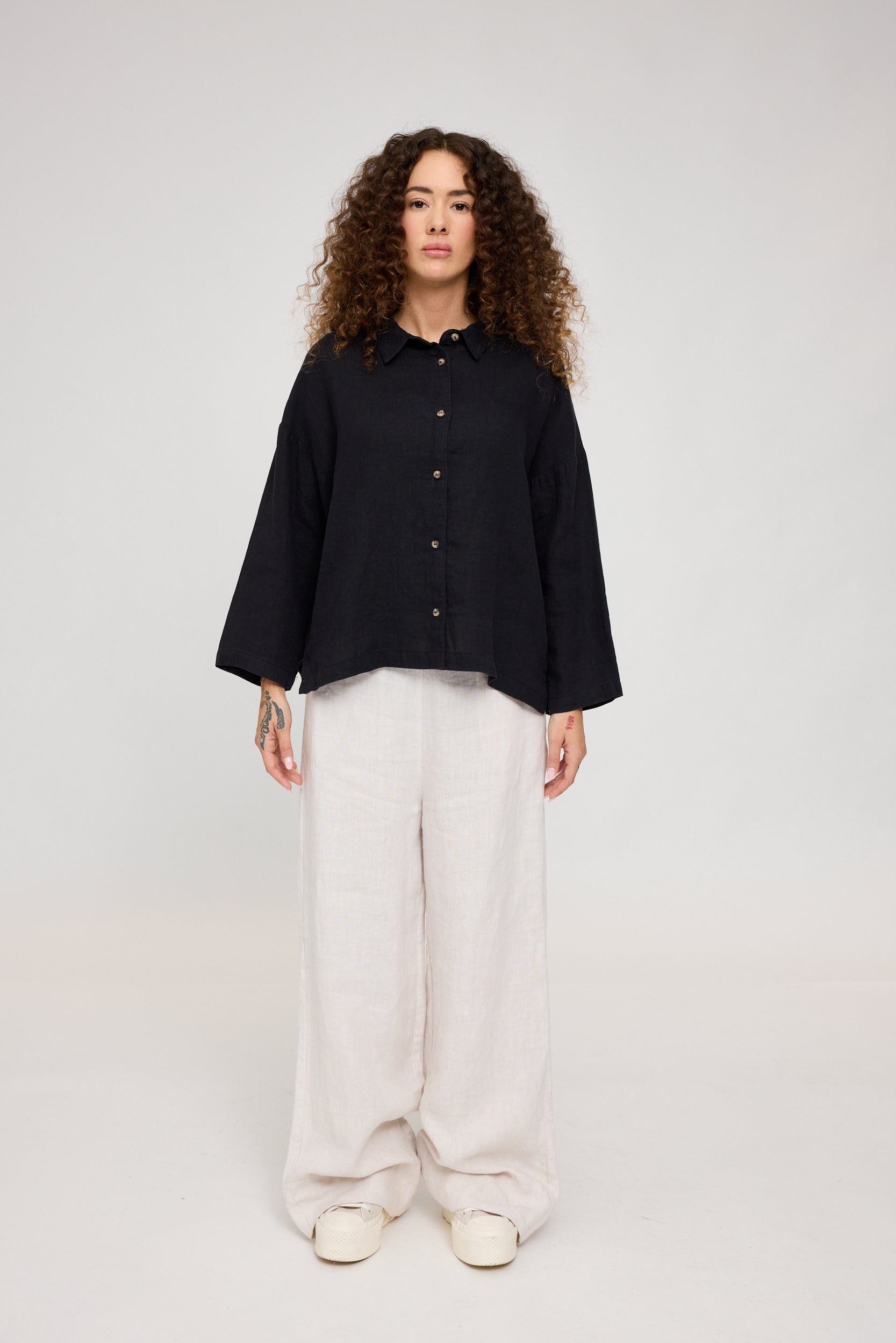 3/4 Sleeve Linen Shirt - Black