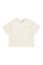 Einfaches beiges T-Shirt mit Logo