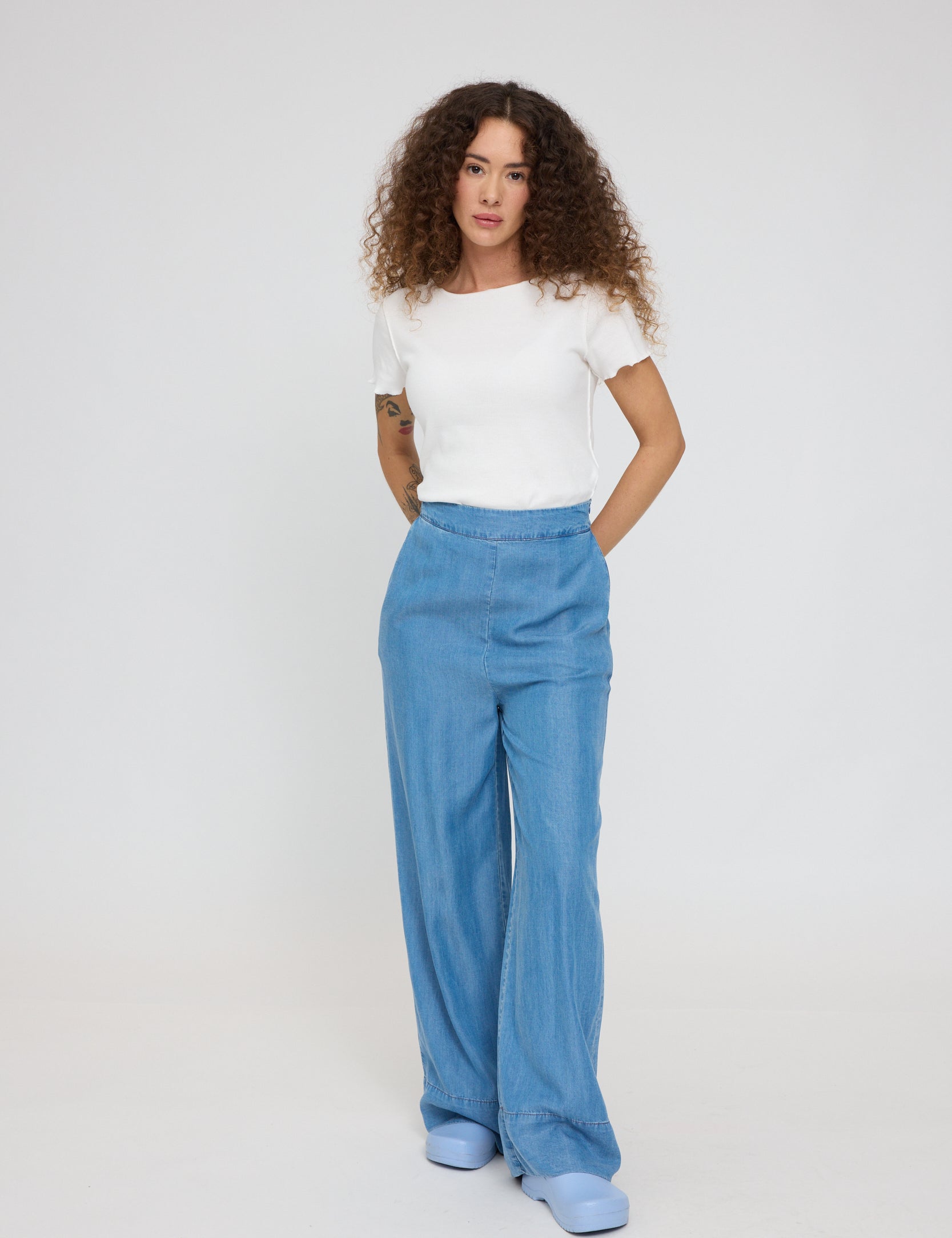 25136260_dark-blue-wash_05.jpg