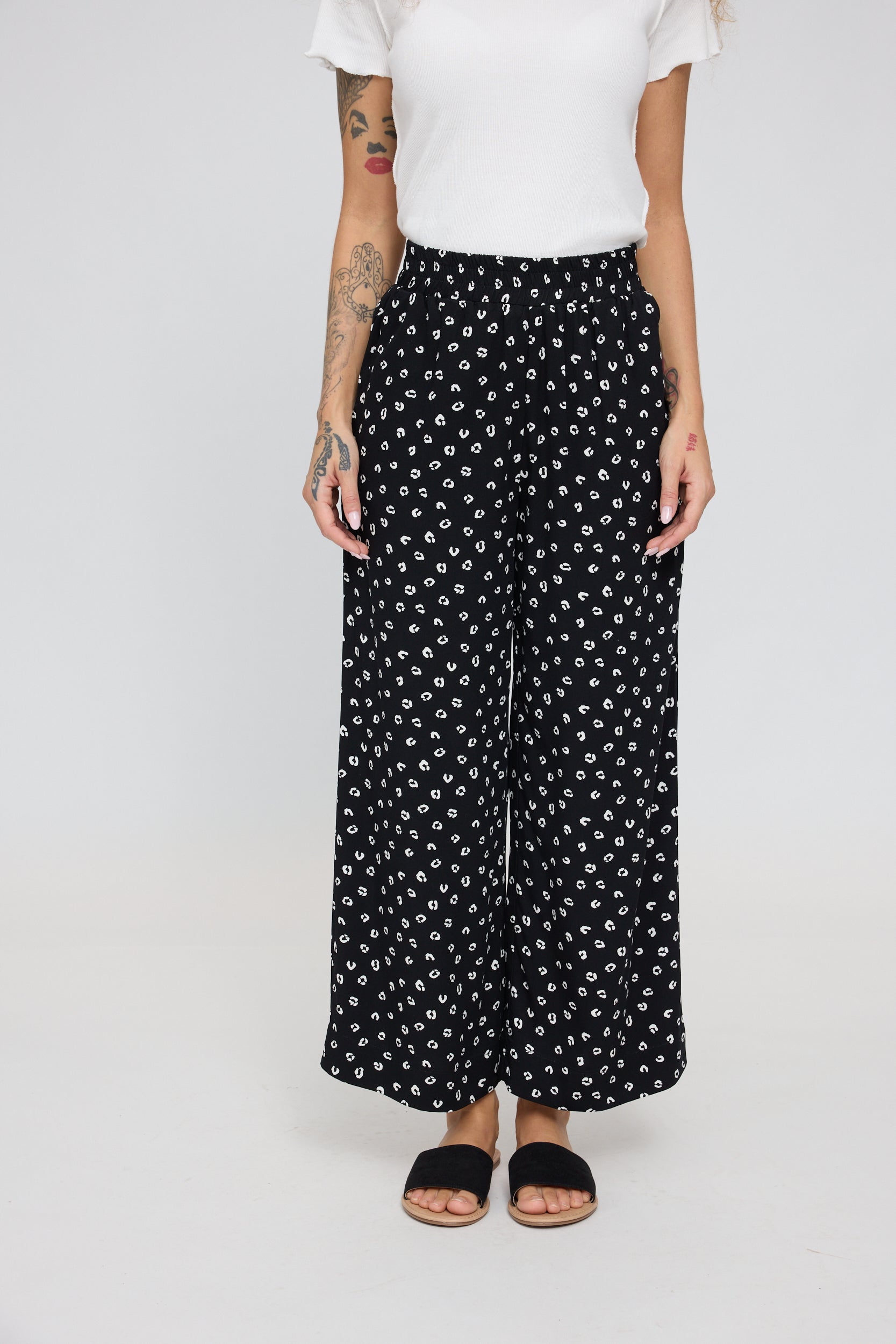Printed Wide Leg Pants - Black/Printed