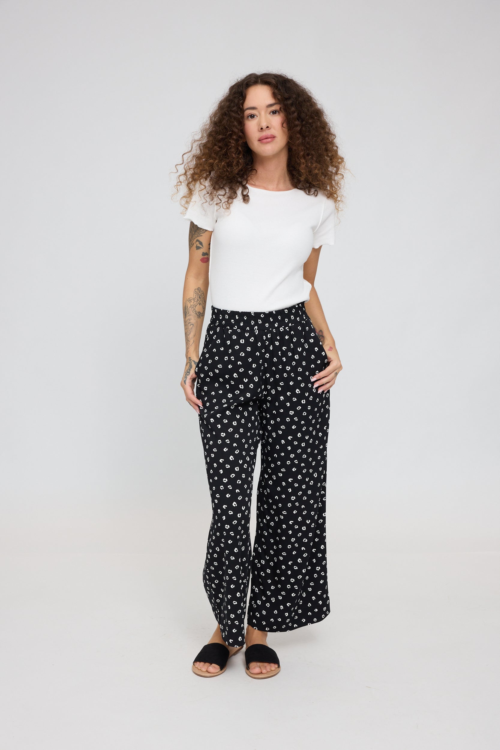 Printed Wide Leg Pants - Black/Printed