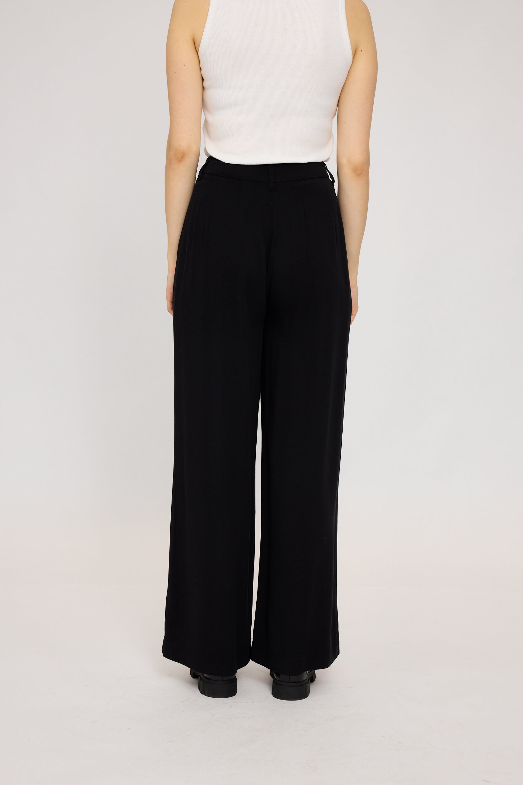Pleated Pants - Black