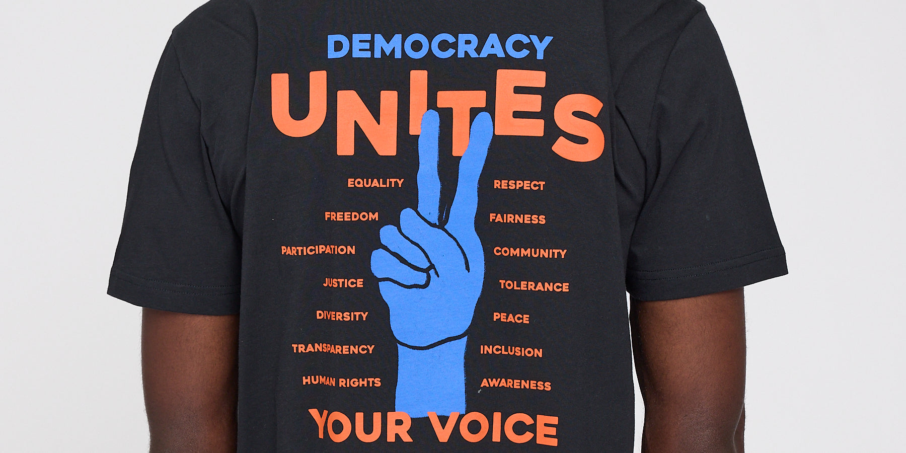 25305158_black-democracy-print_02.jpg