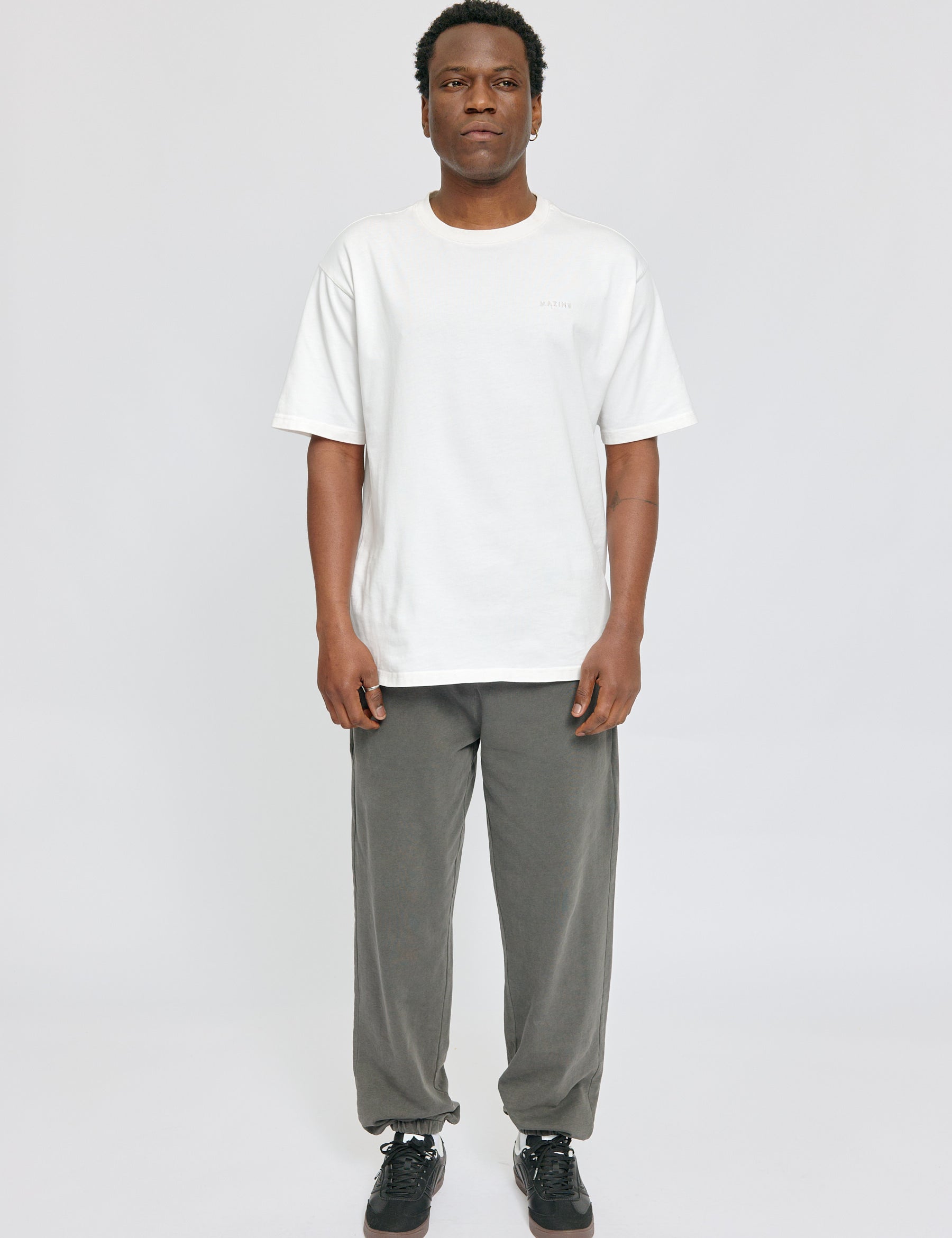 25316600_natural-dye-anthracite_04.jpg