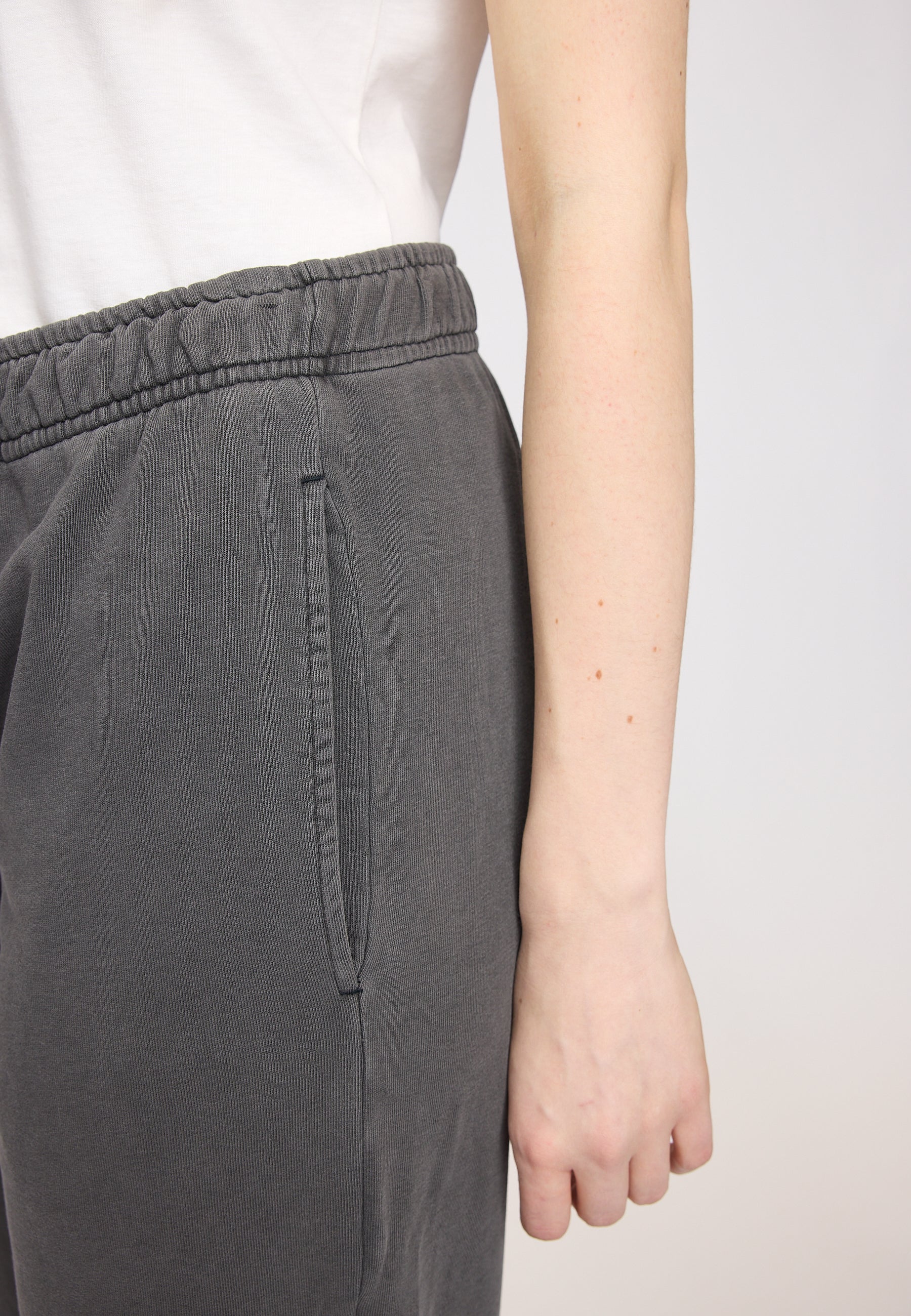 Genderless Natural Dye Sweat Pants - Natural Dye Anthracite