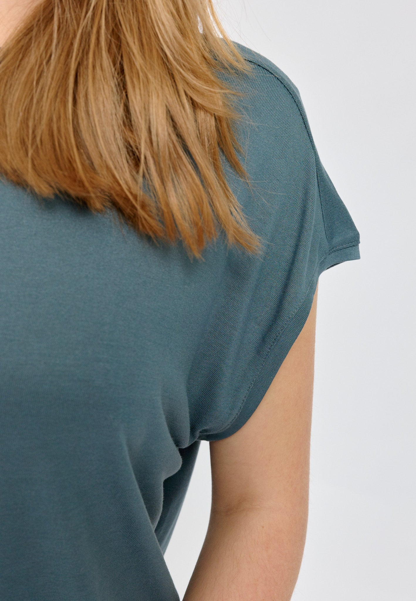 Ecovero Viscose Cropped T-Shirt