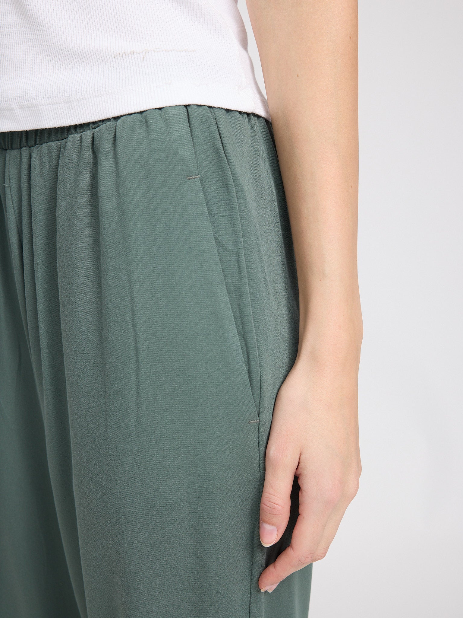 Straight Leg Viscose Pants