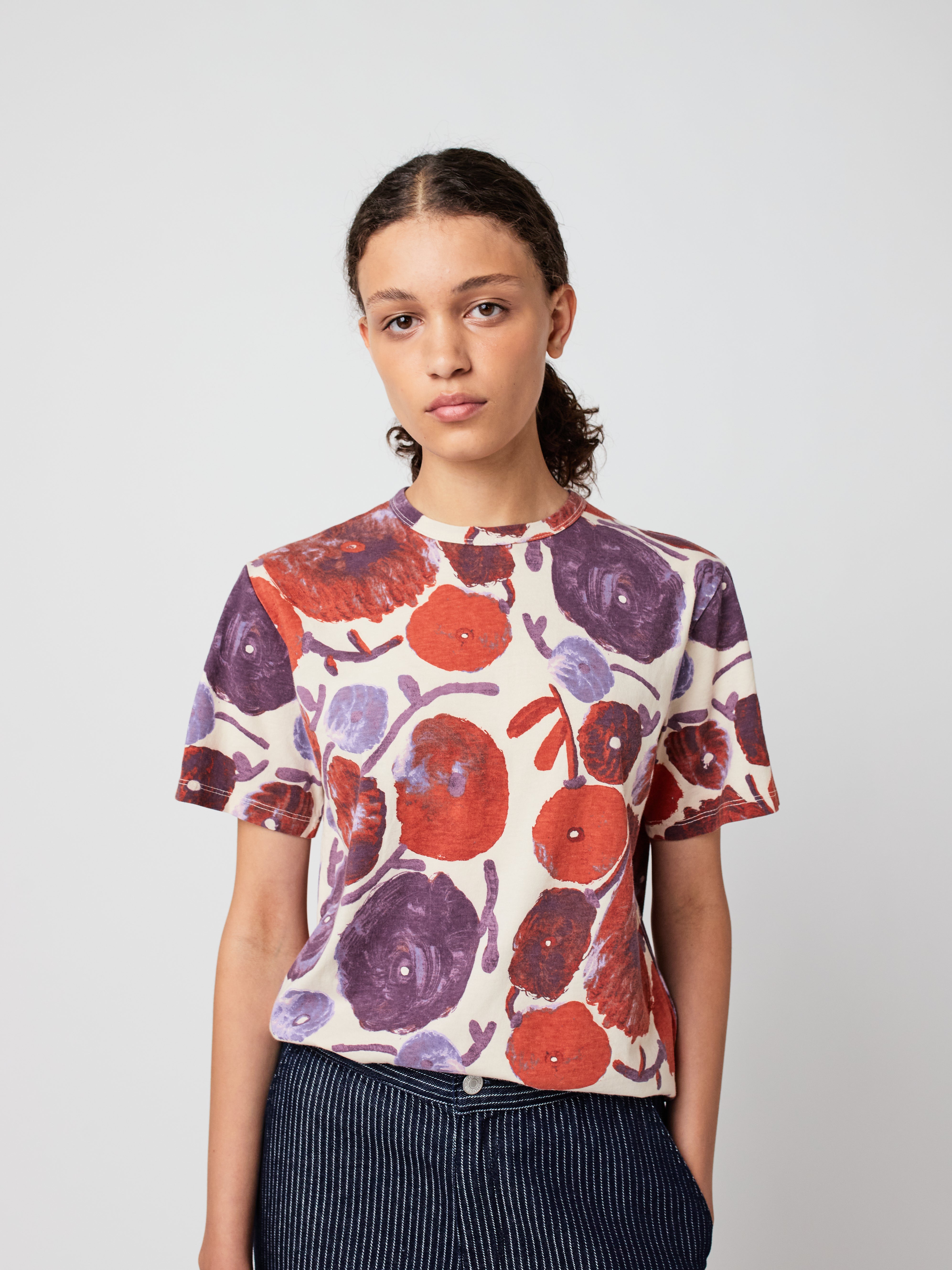 Dahlia Pattern Fitted T-Shirt - Offwhite