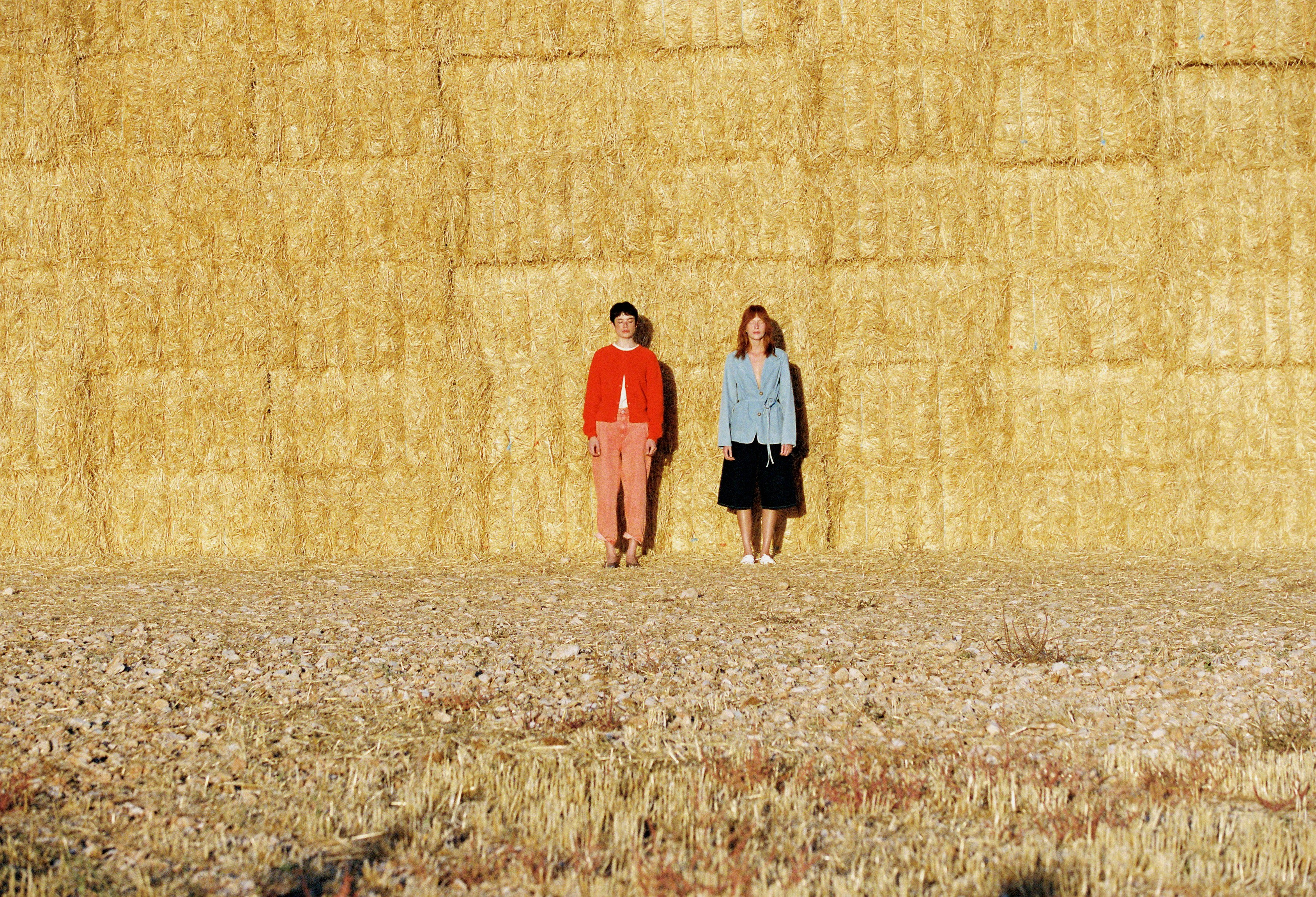 BOBO_CHOSES_SS26_PICKLES_CAMPAIGN_WOMAN_51.jpg