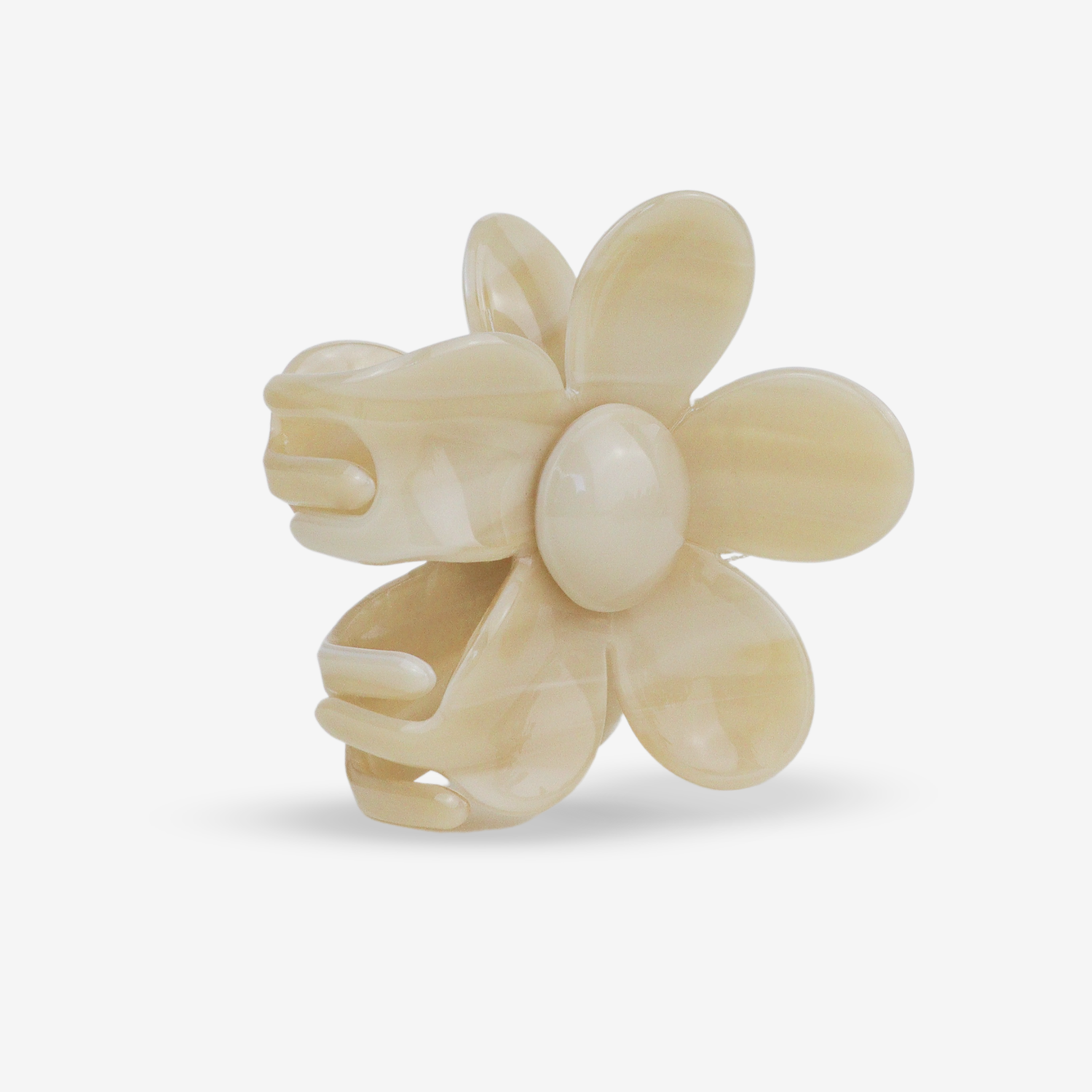 Elfenbeinfarbener Blume-Skulptur auf weißem Hintergrund