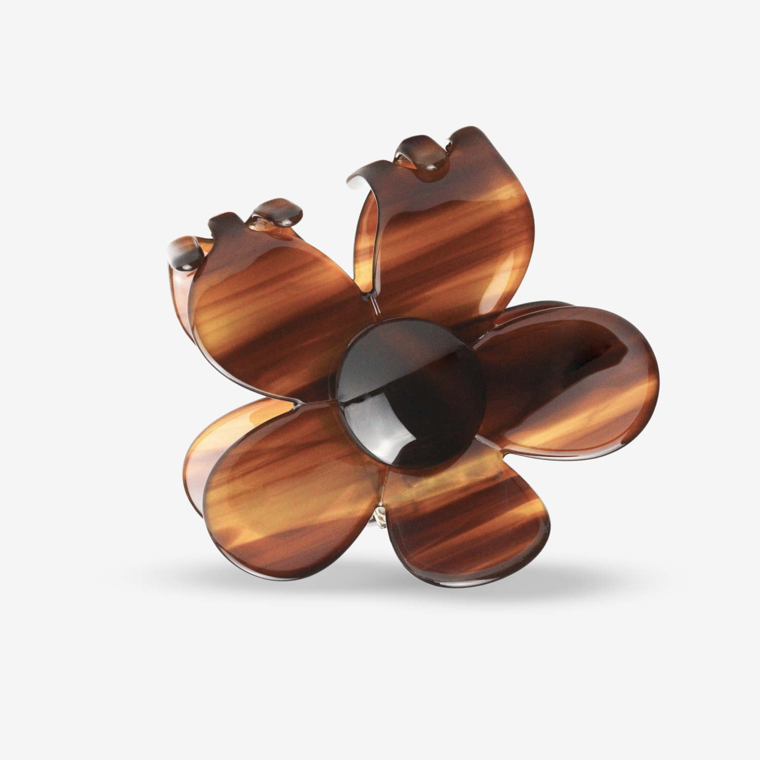 Braune Blumenform-Sonnenbrille isoliert auf Weiß