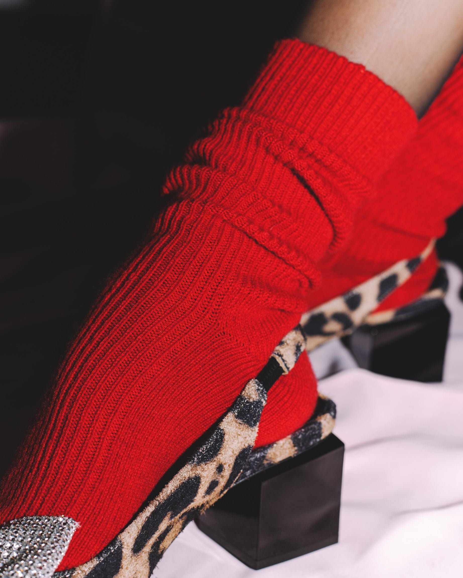 Cashmere_Chilly_Red_Detail.jpg