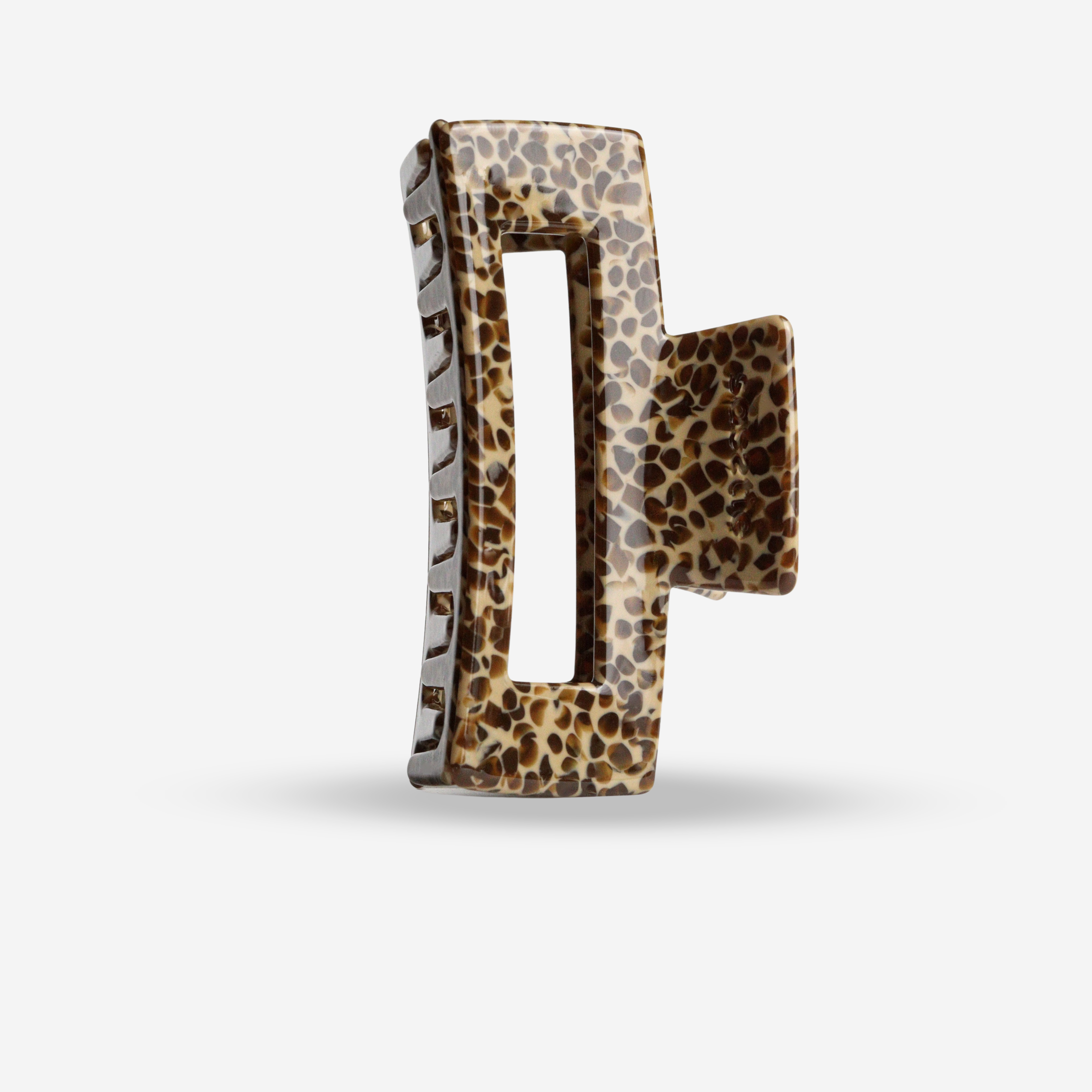 Leopardmuster Buchstabe D