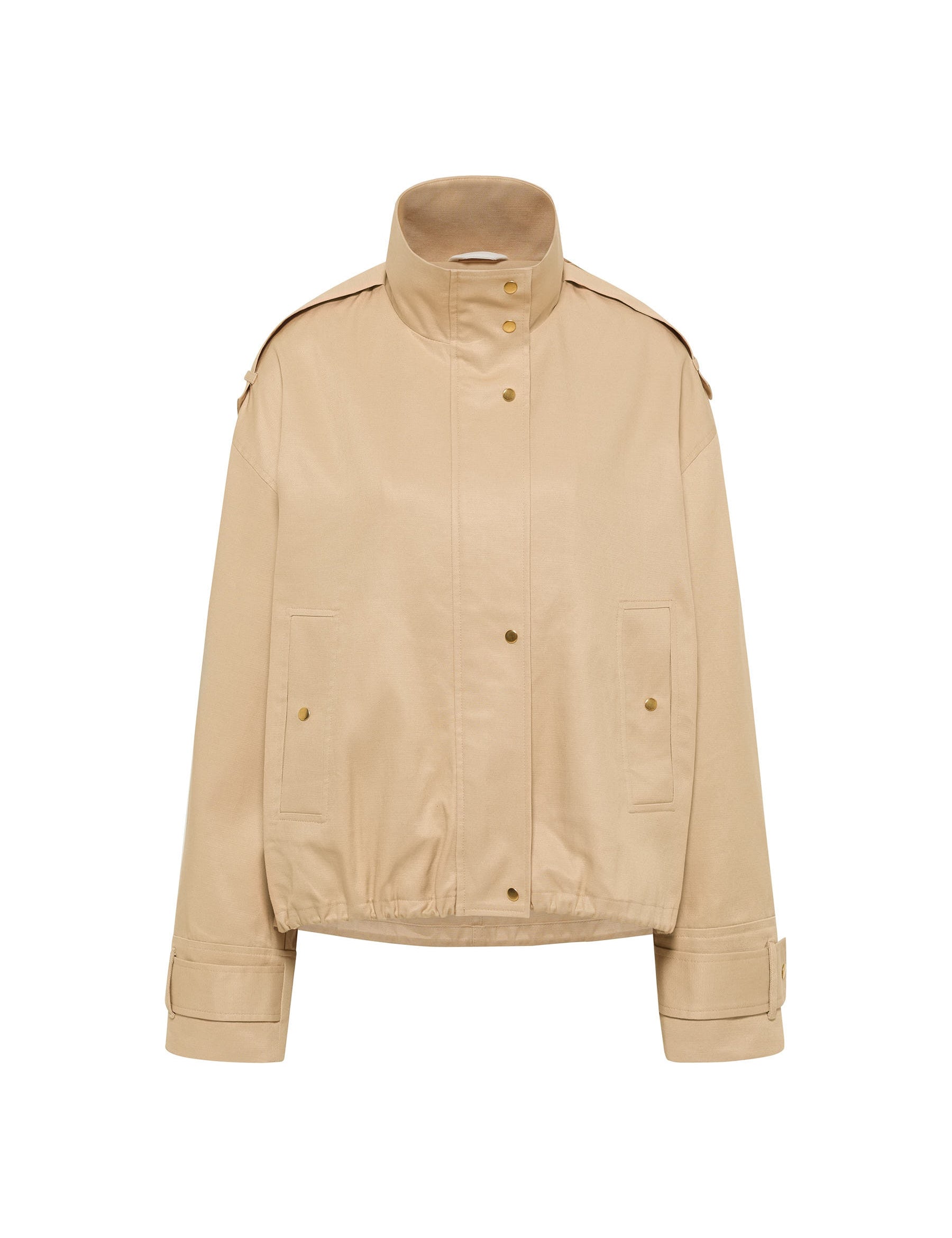 Beige Herrenjacke auf weißem Hintergrund