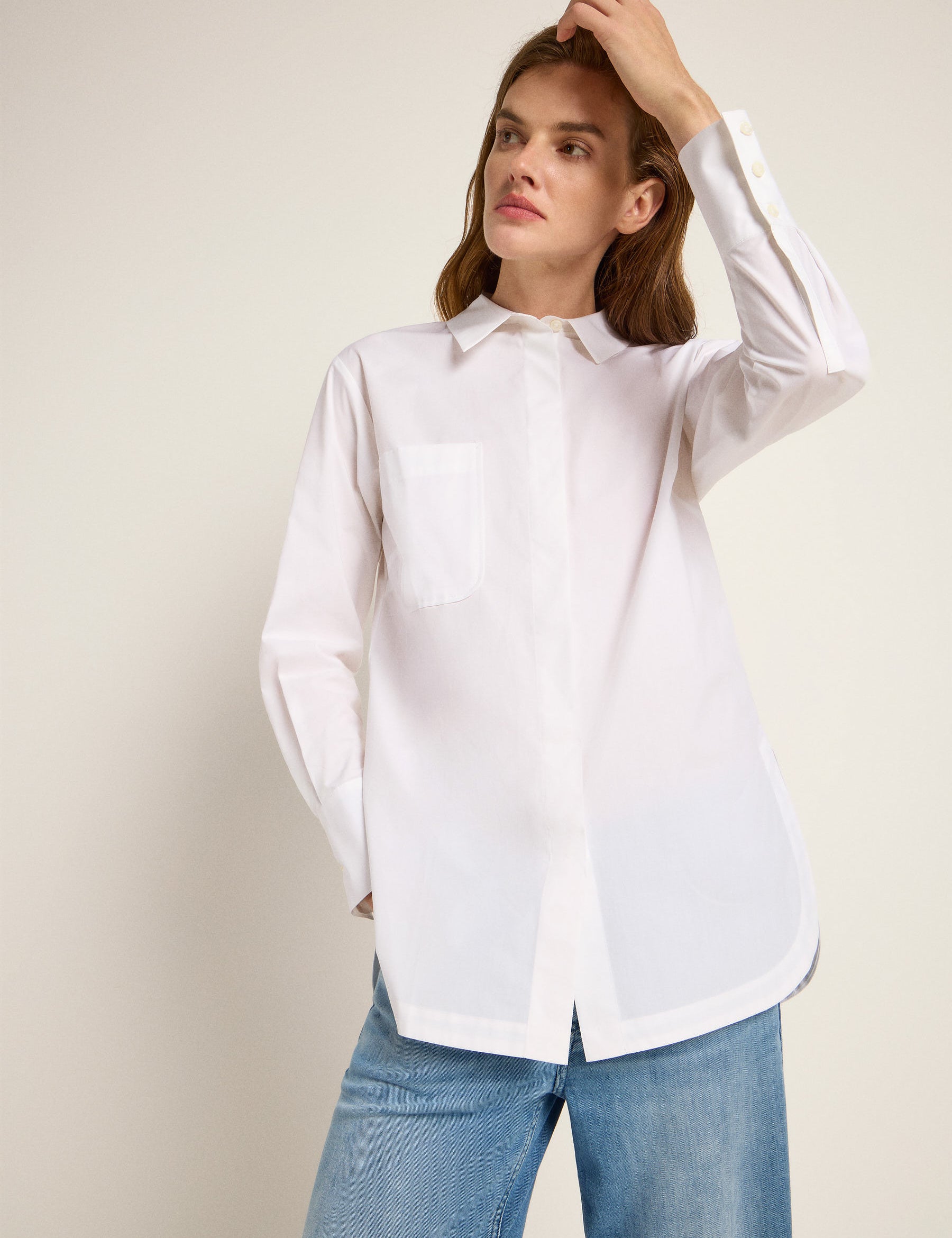 LANIUS_125_14313-100-white-34_Oversizebluse_02.jpg