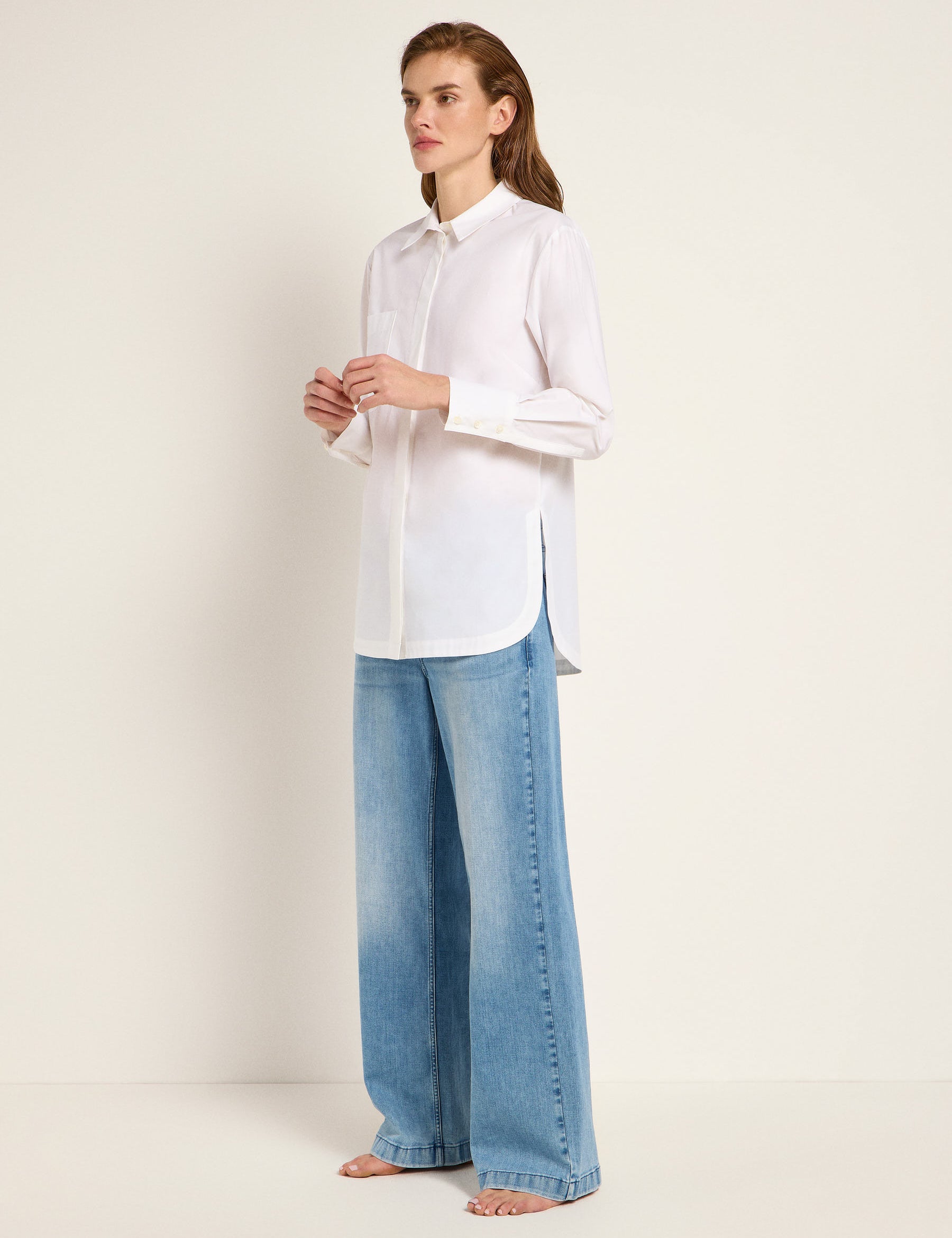 LANIUS_125_14313-100-white-34_Oversizebluse_03.jpg