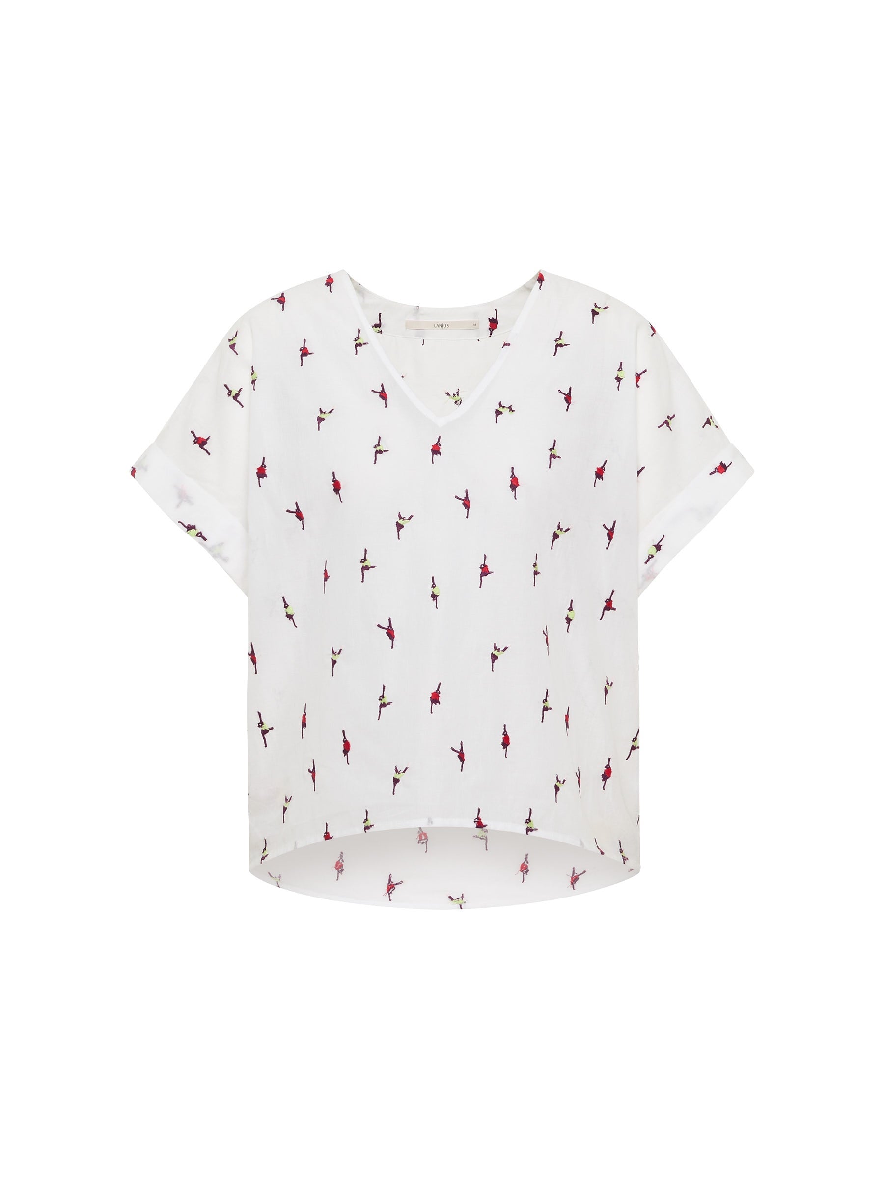 Weißes T-Shirt mit Vogelmuster auf weißem Hintergrund