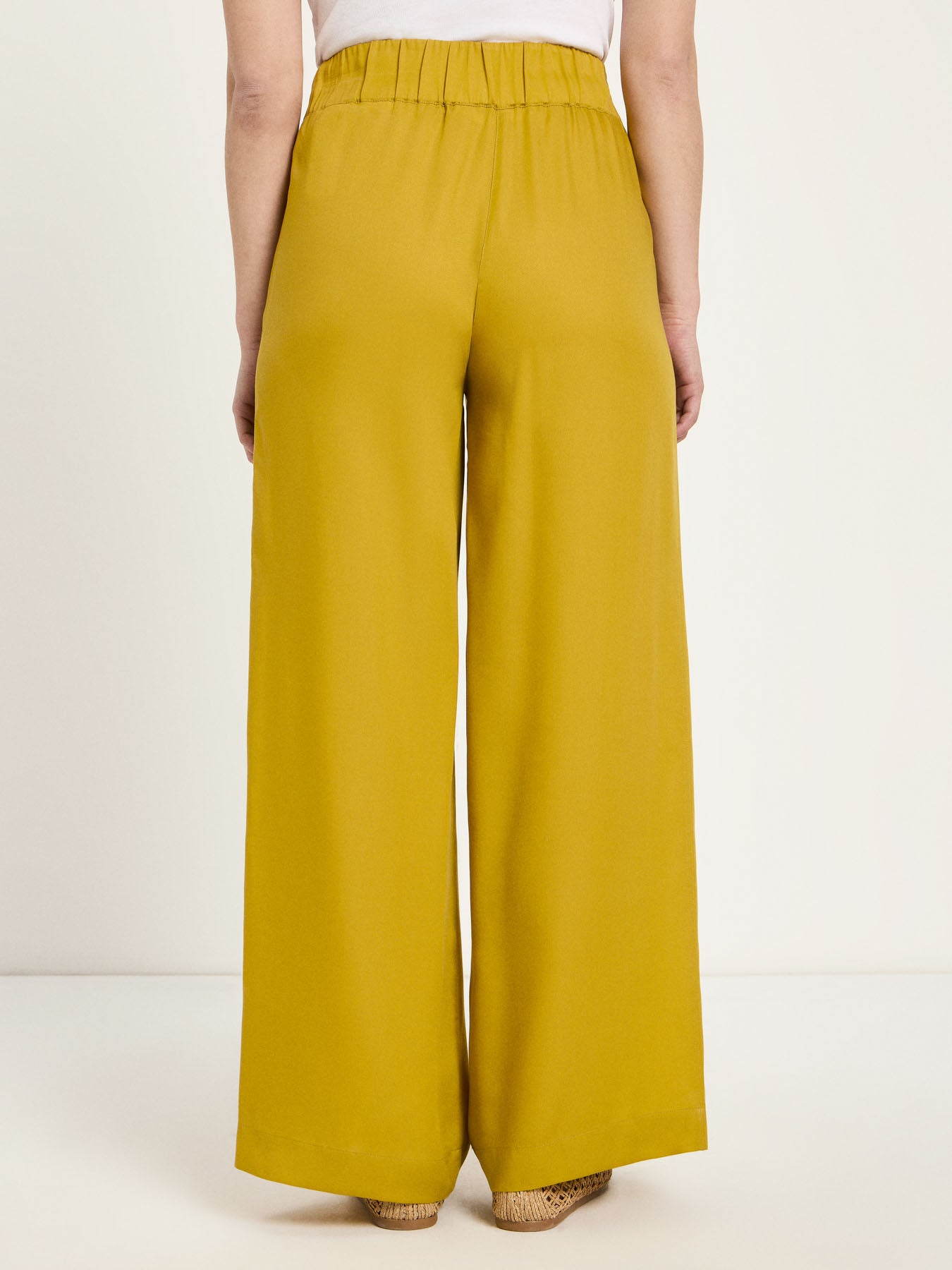 Hose mit weitem Bein