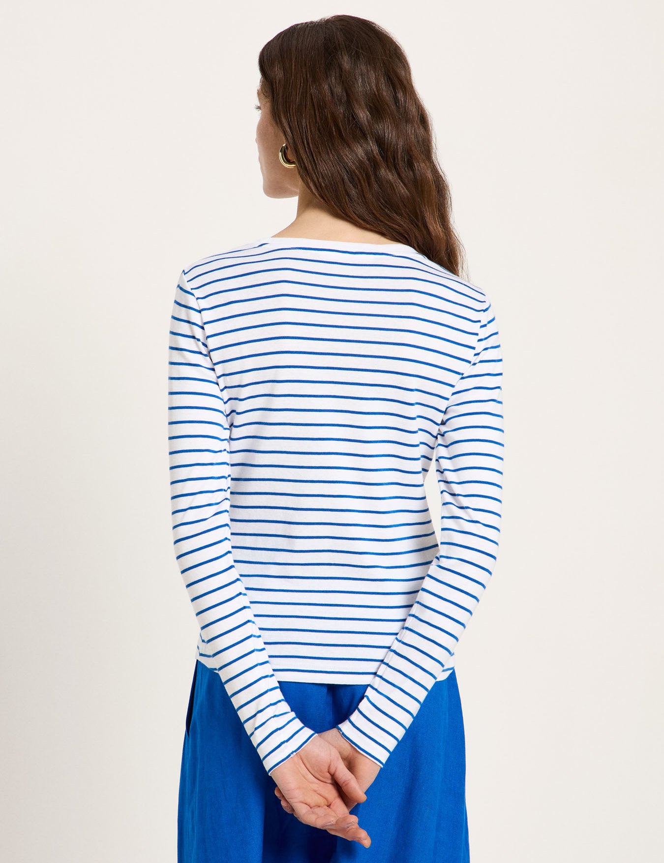 LANIUS_126_14543-00-977-white-lapis-36_Langarmshirt_05.jpg