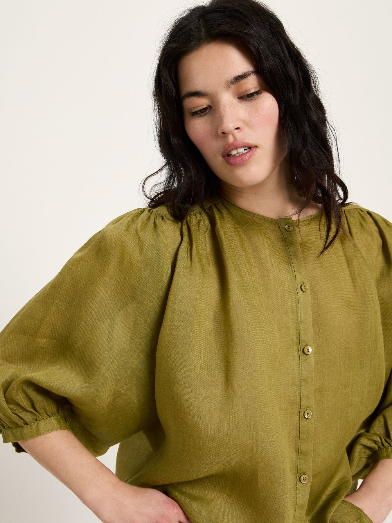 Bluse mit Kräuseln aus Ramie