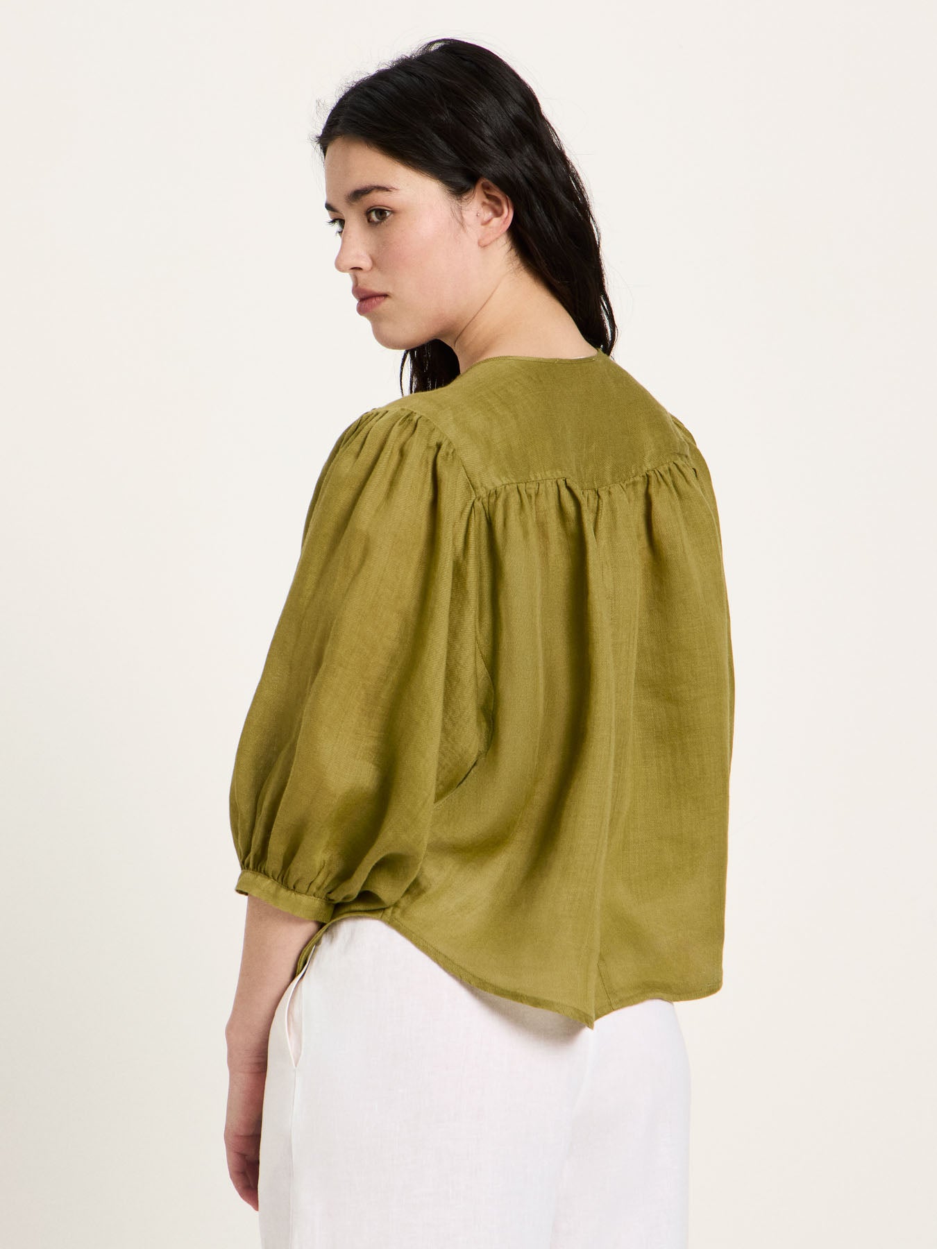 Bluse mit Kräuseln aus Ramie