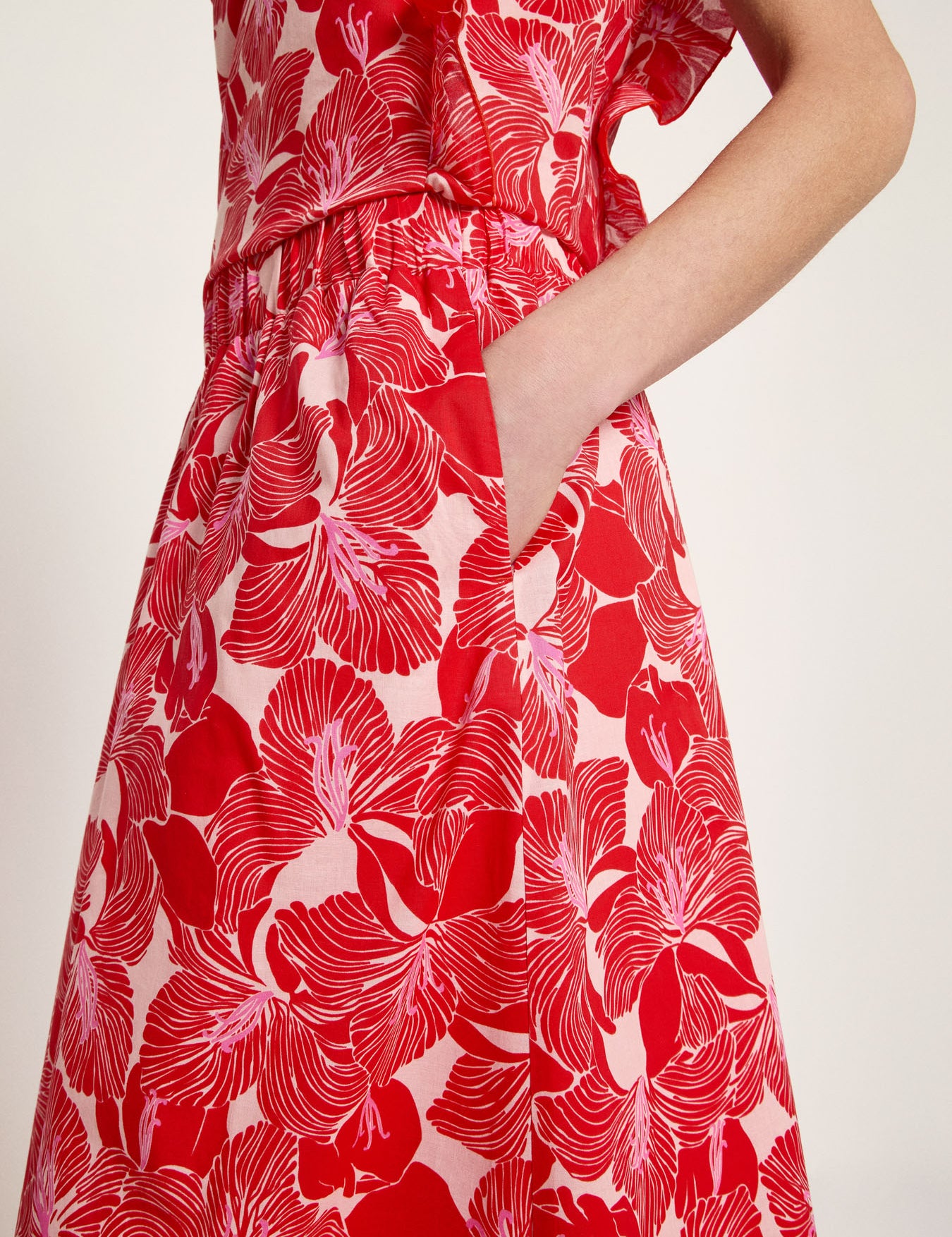 LANIUS_126_14700-00-839-print-bloom-red-36_Midirock_03.jpg
