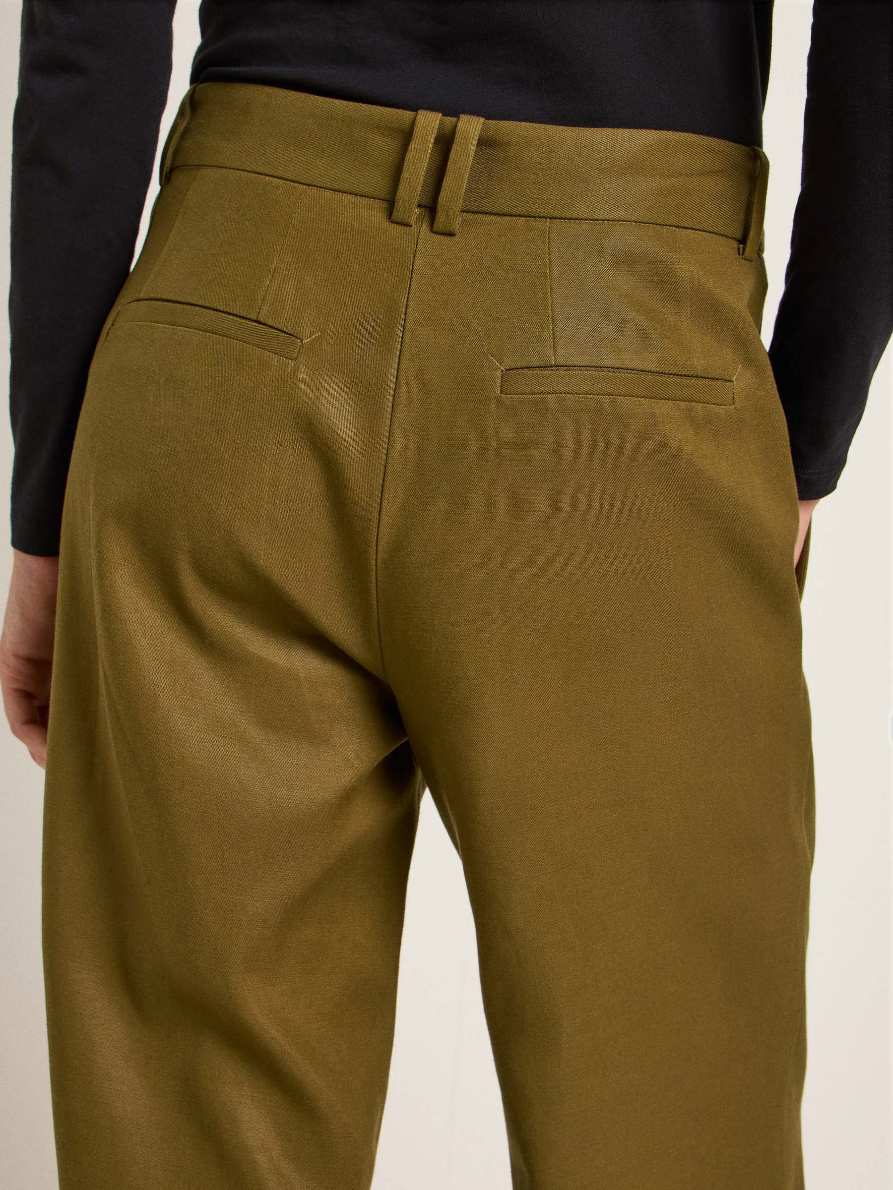 Grüne Hose mit eleganten Taschen