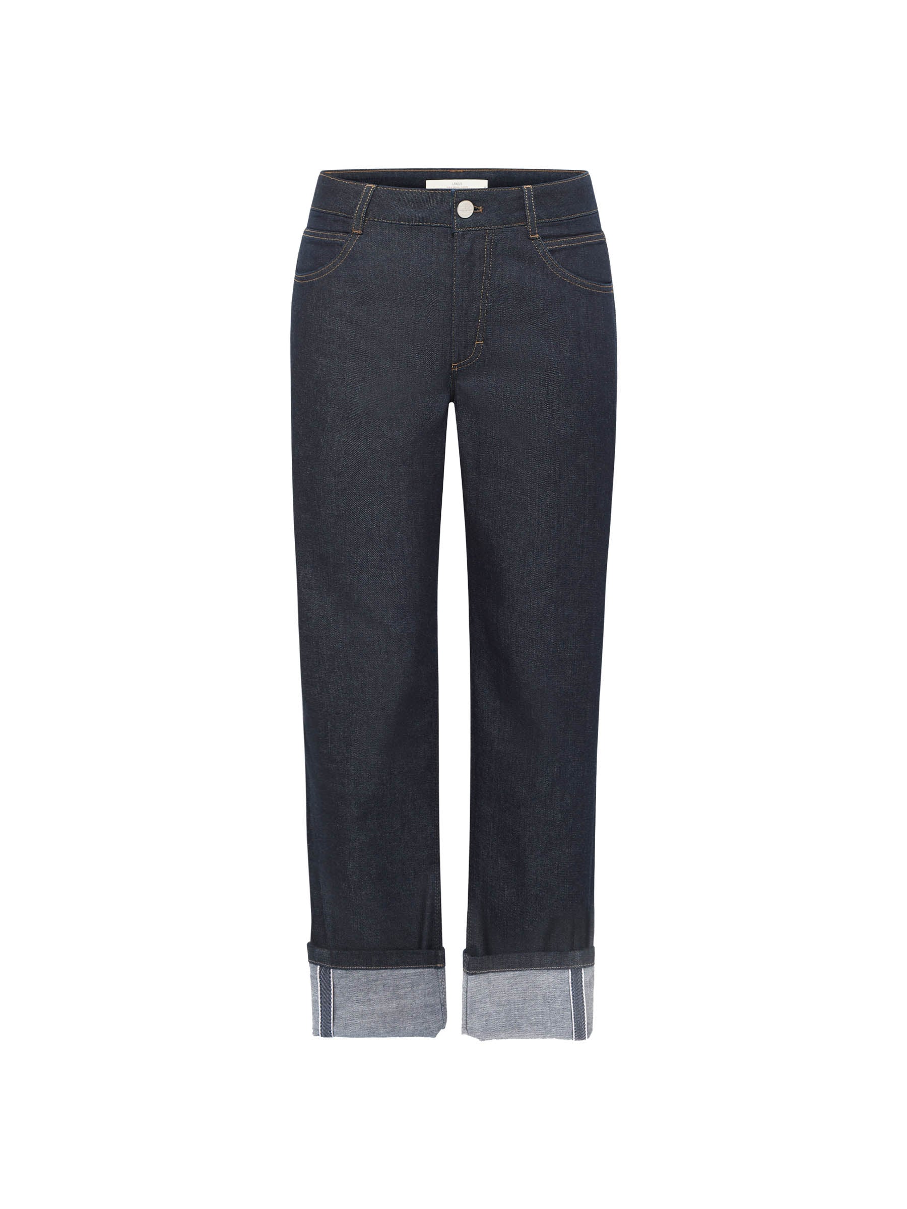 Dunkelblaue Jeans mit umgeschlagenen Säumen