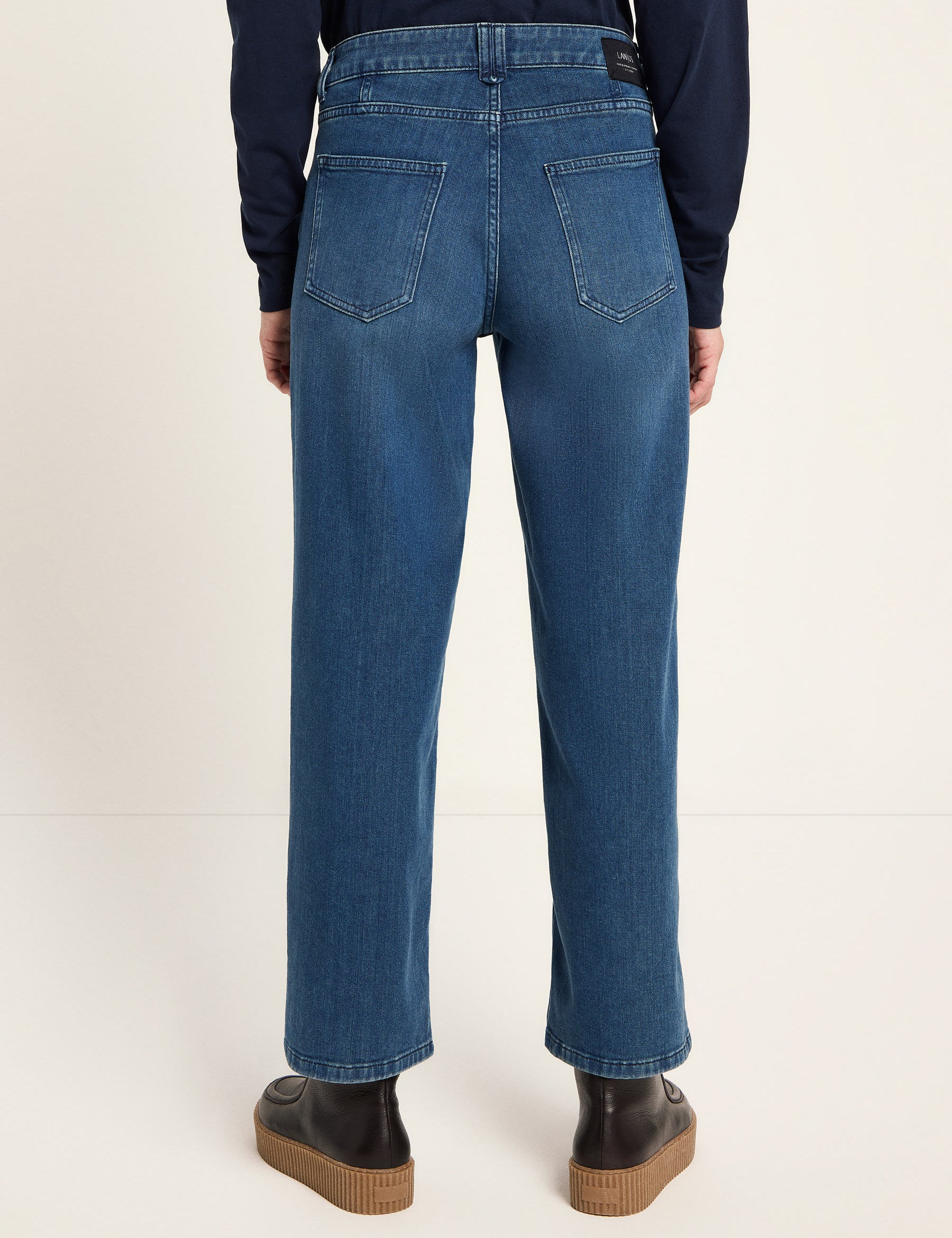 LANIUS_225_13787-00-596-dark-blue-denim-34_Relaxed-Jeans_06.jpg