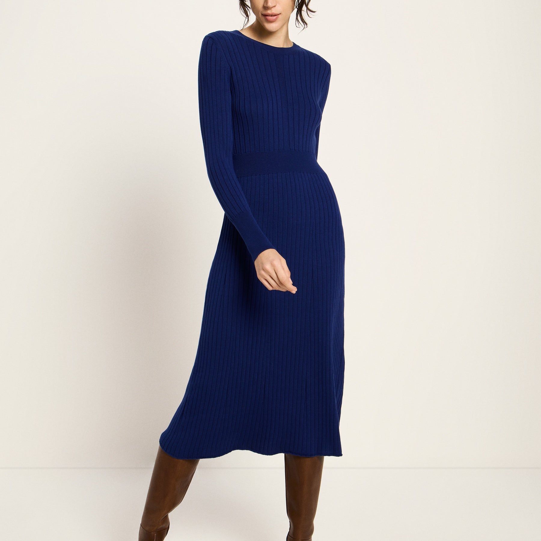 LANIUS_225_14070-00-497-purple-blue-34_Strickkleid_02.jpg