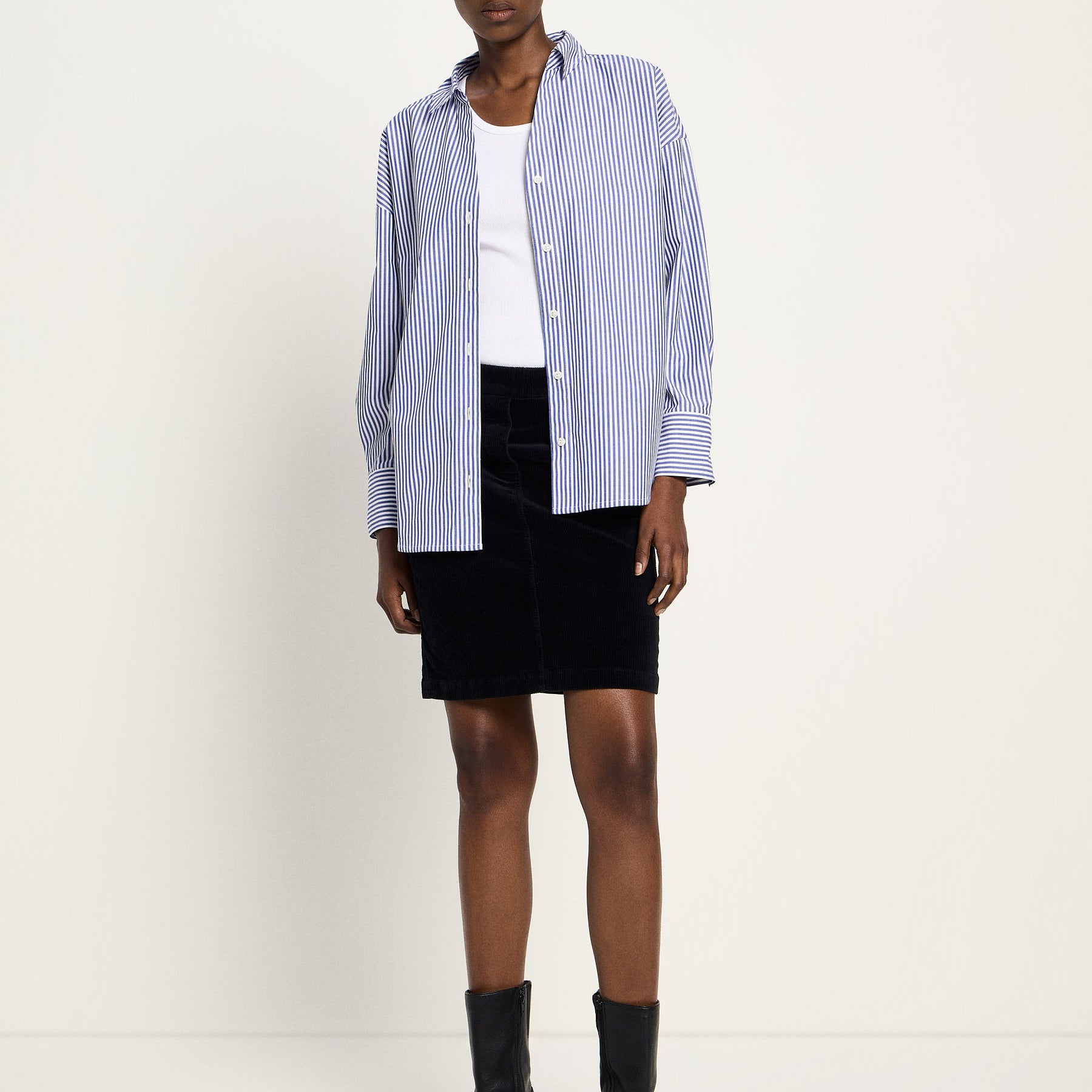 LANIUS_225_14222-00-961-blue-off-white-34_Streifenhemd_2_03.jpg