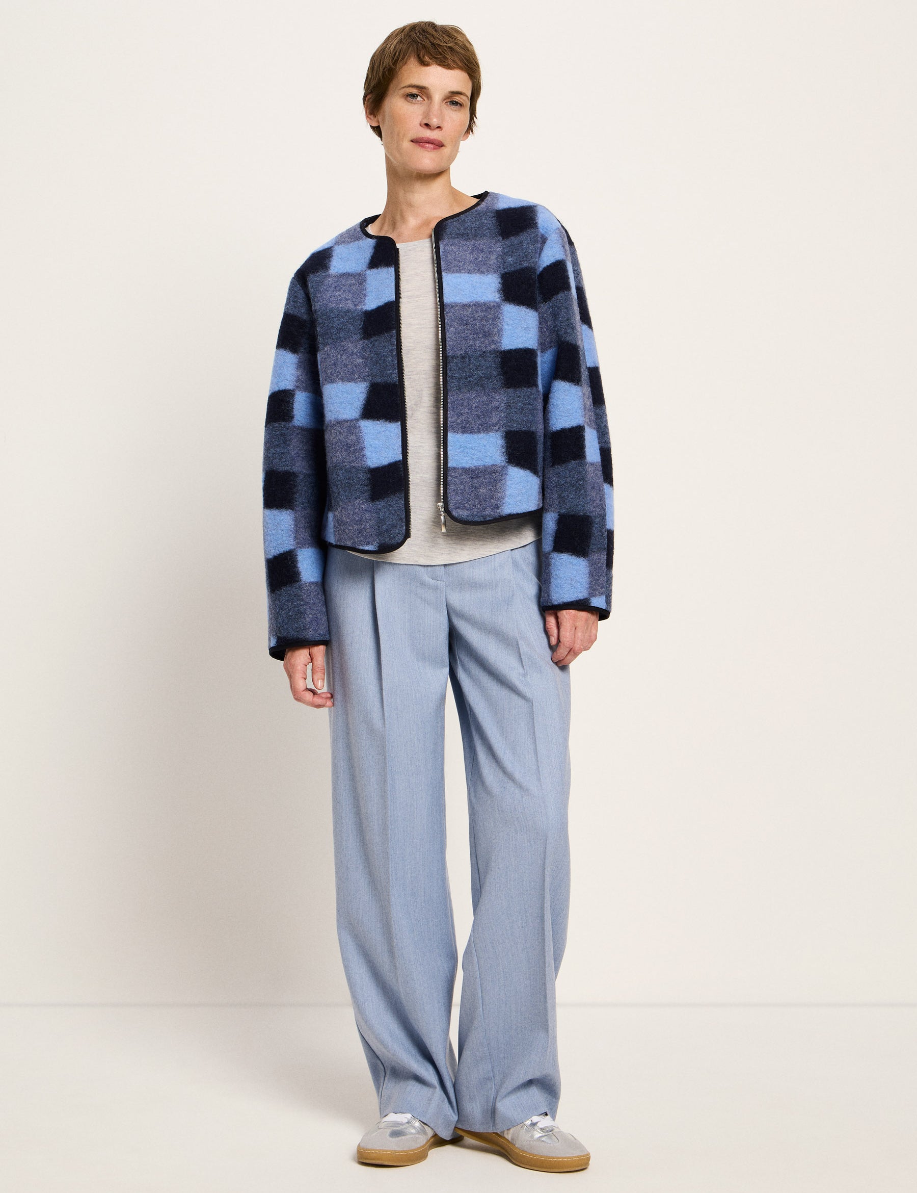 LANIUS_225_14404-00-572-blue-multicolor-34_Karo-Jacke_03.jpg