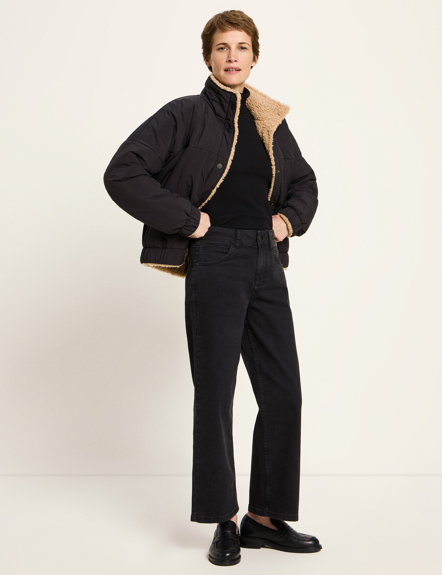 LANIUS_225_14432-00-199-black-34_Wende-Jacke_03.jpg