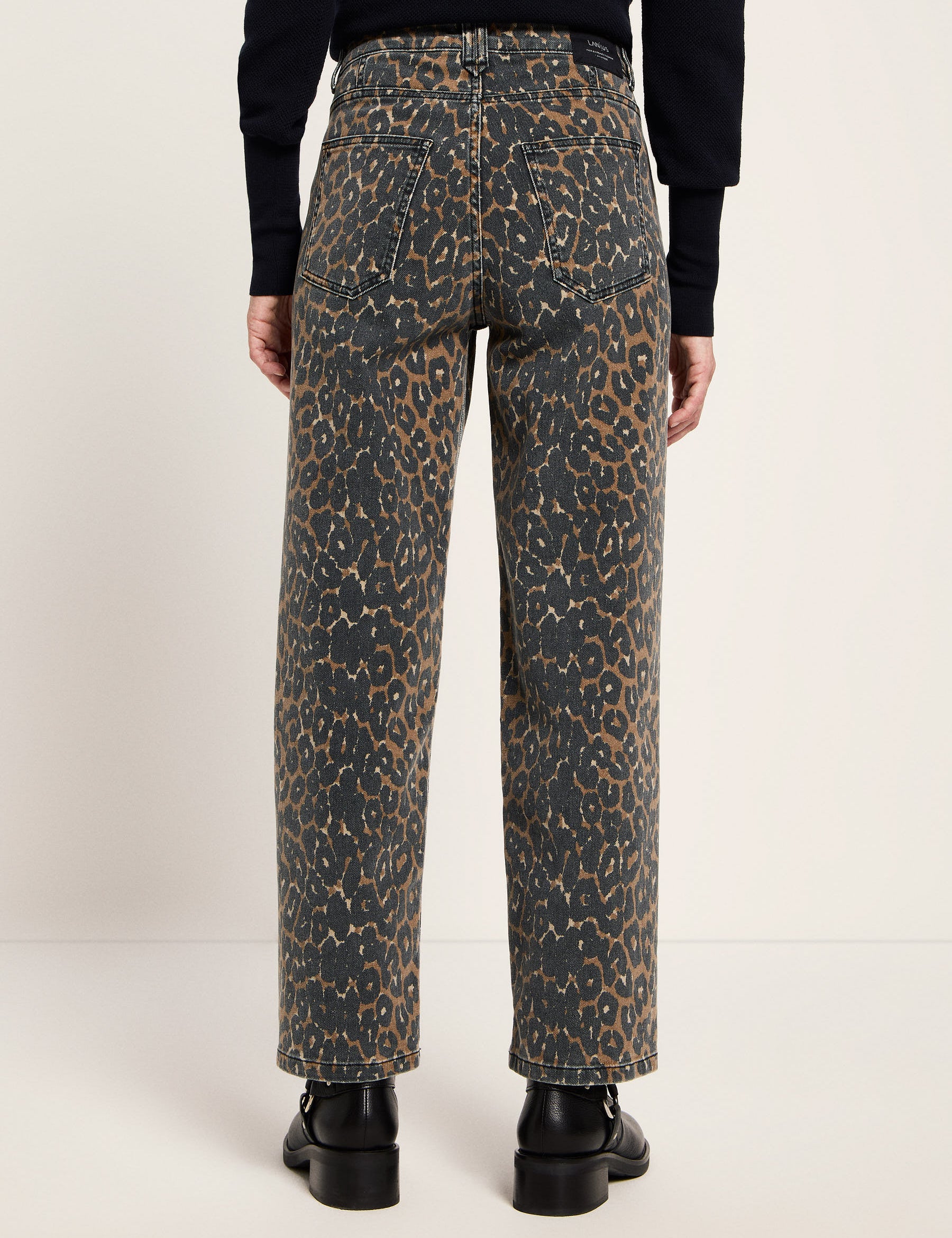LANIUS_225_14464-00-827-print-leo-34_Relaxed-Jeans-Print-Leo_06.jpg