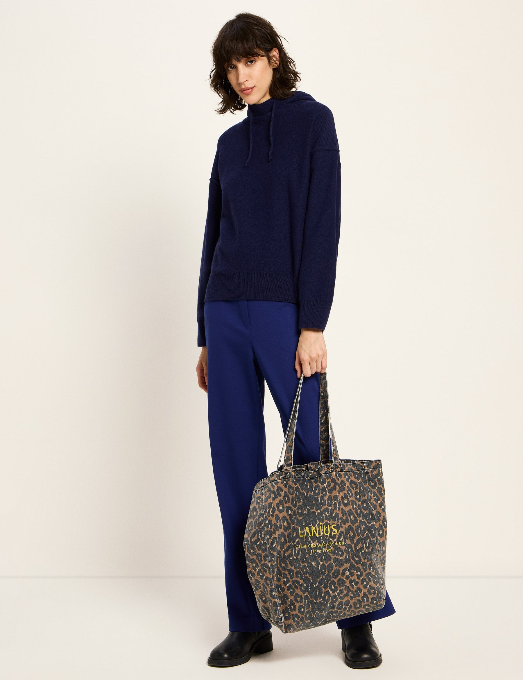 LANIUS_225_14481-00-827-print-leo-0_Tasche-Print-Leo_06.jpg