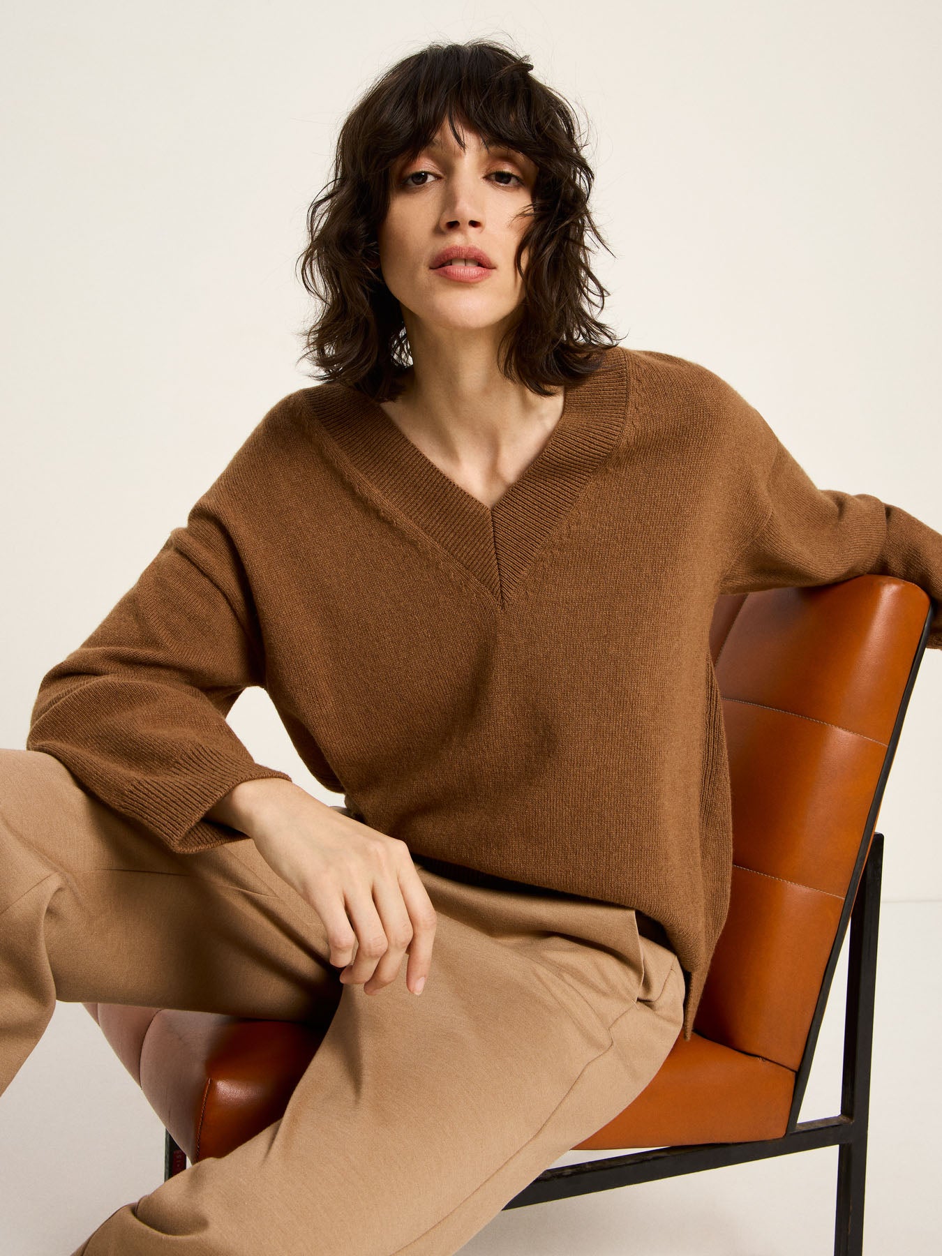 Pullover mit V-Ausschnitt - Brown