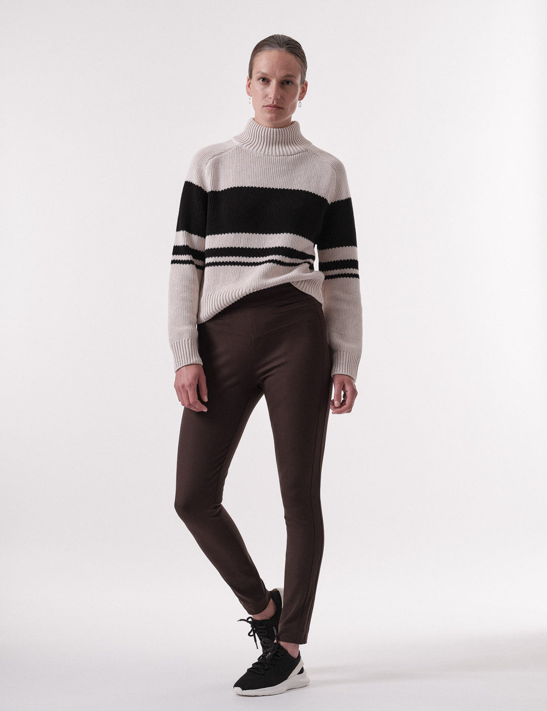 LANIUS_AW22_12258-00_Slim-Fit-Hose_espresso_01-2.jpg