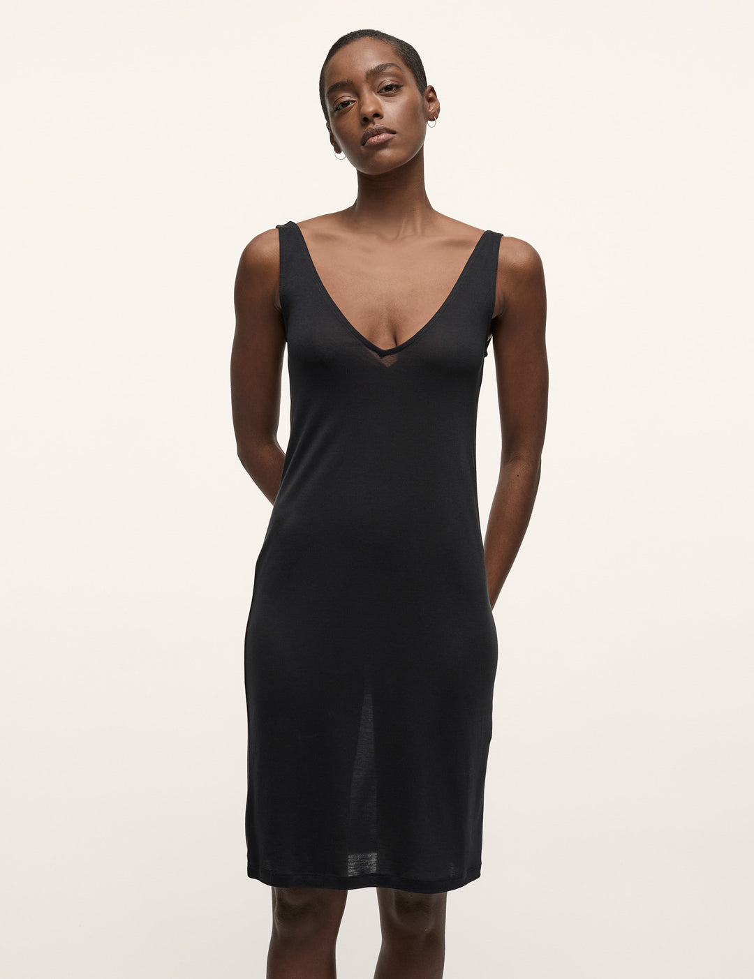 LANIUS_SS23_13433-00_Unterkleid_black_01-2.jpg
