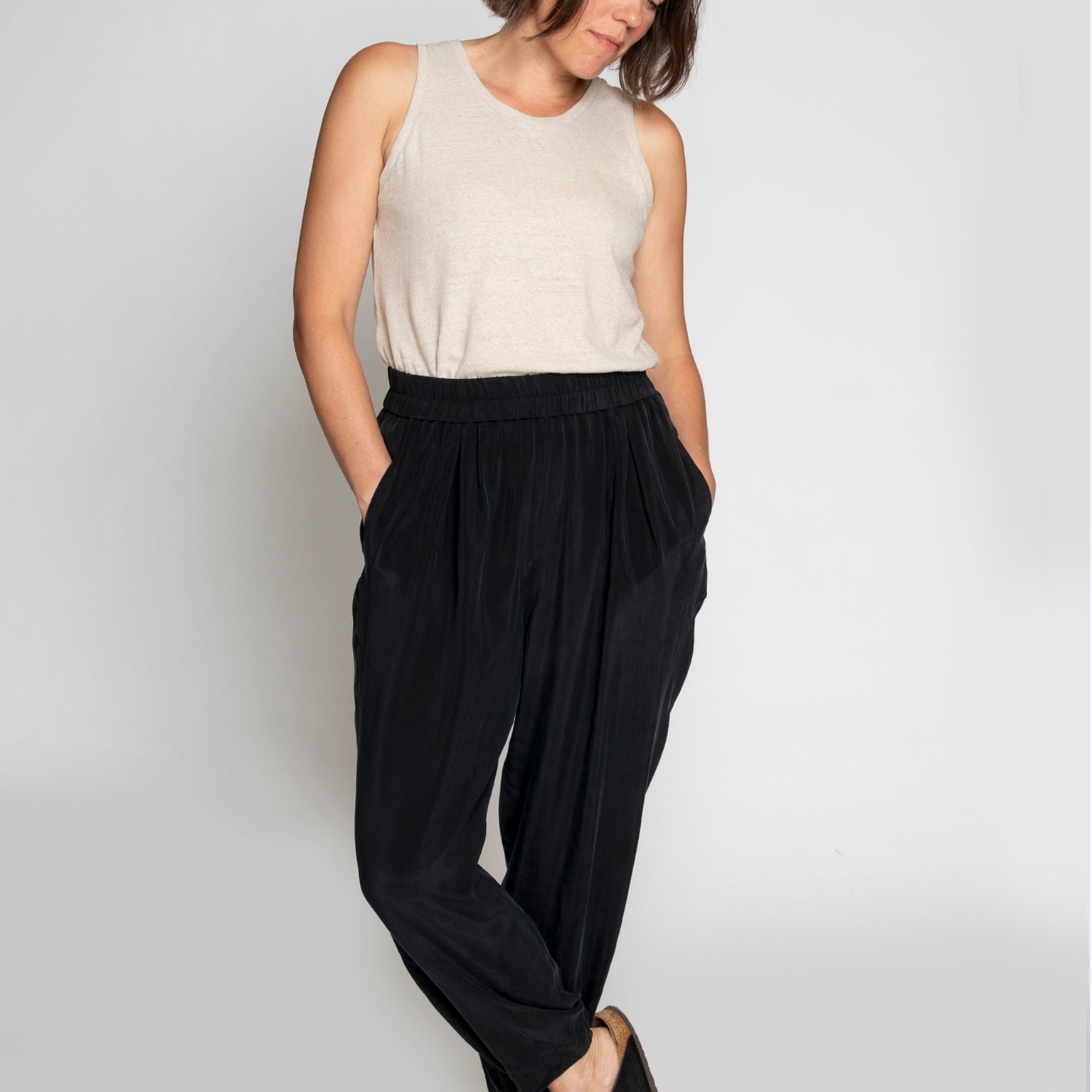 LOLA_PANTS_CUPRO_MUSE_WEAR_1.jpg