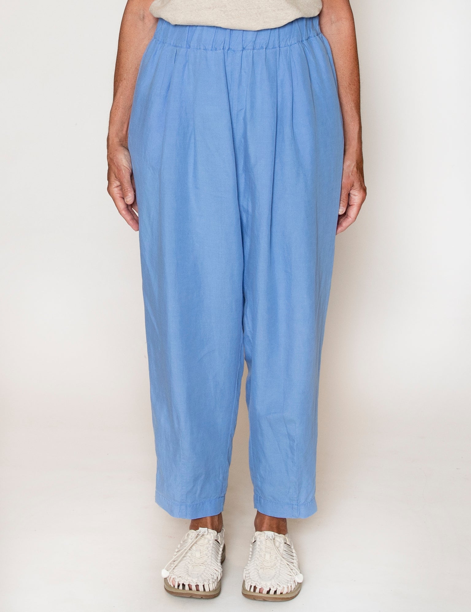 LOLA_PANTS_TENCEL_LINEN_MUSE_WEAR.jpg