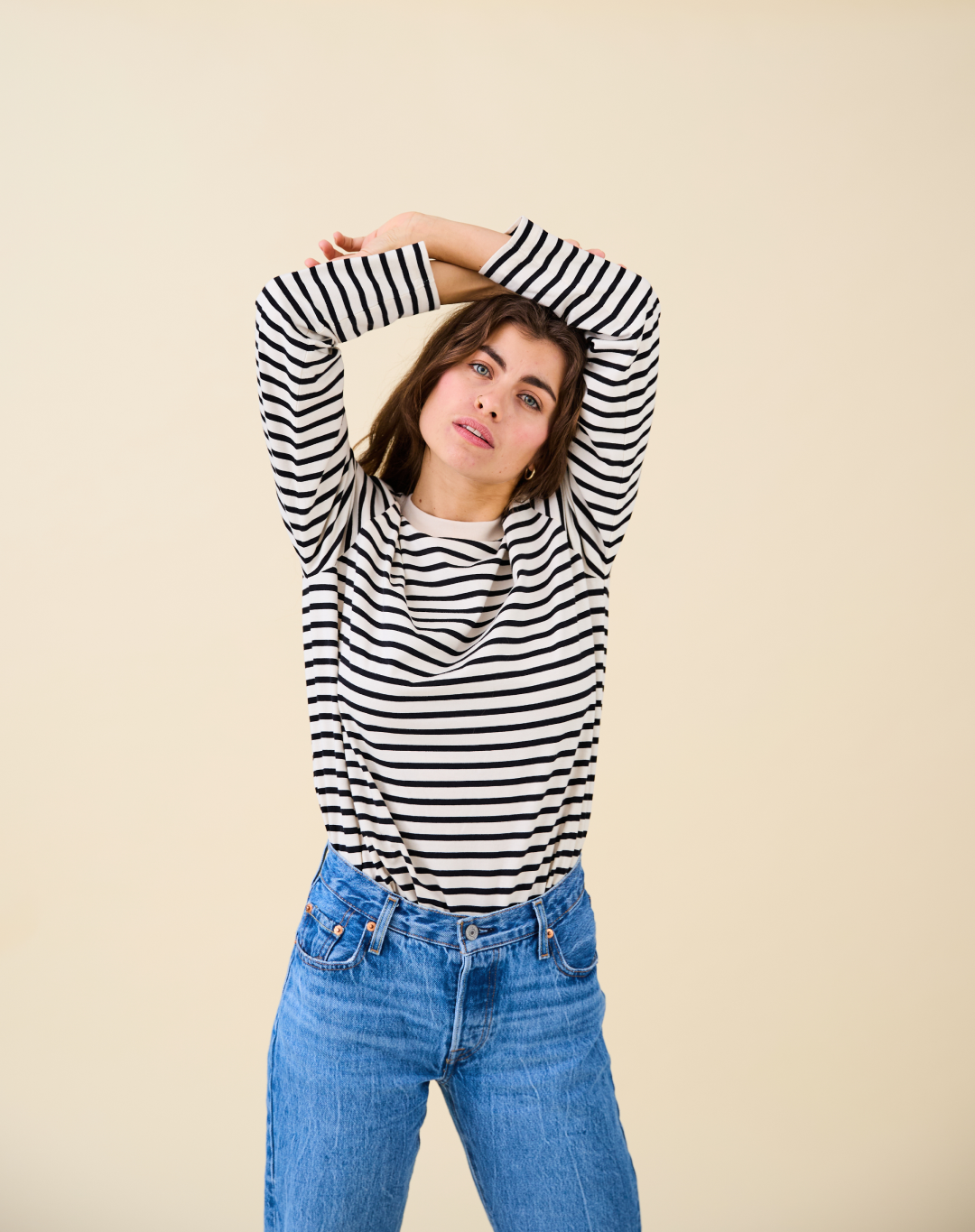 Langarmshirt_gestreift_schwarz_weiss.png