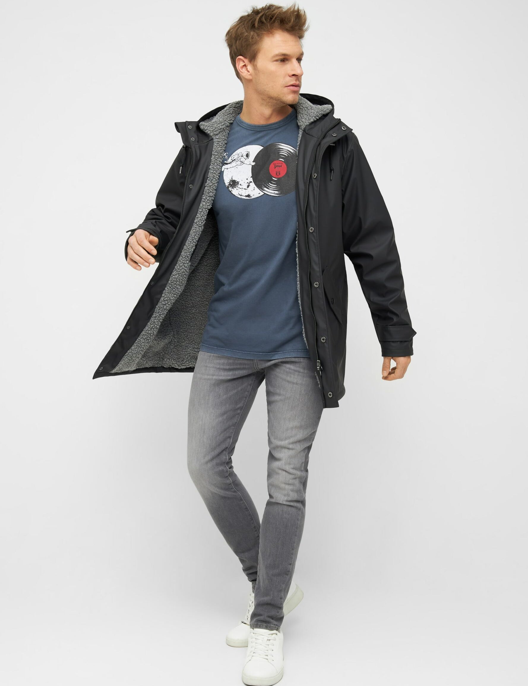 M-02-PU-Trekholm_AS-phantom-grey-091-9093_070-scaled-3.jpg