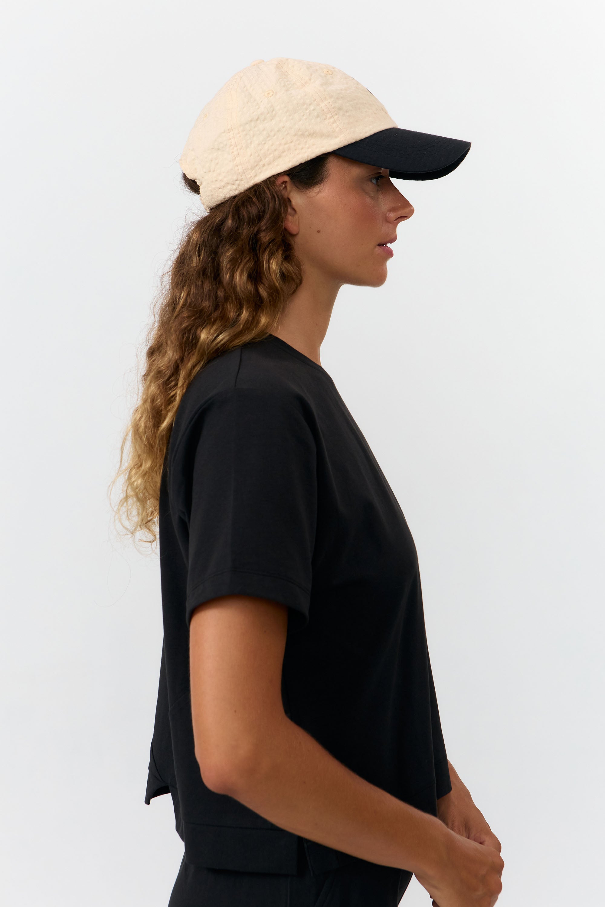 Aura Cap