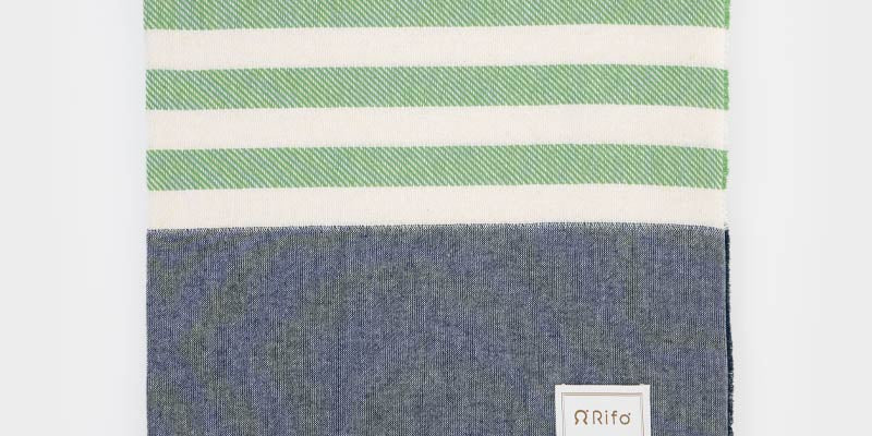 Telo-mare-righe-colorate-cotone-rigenerato-Aurora-1.jpg