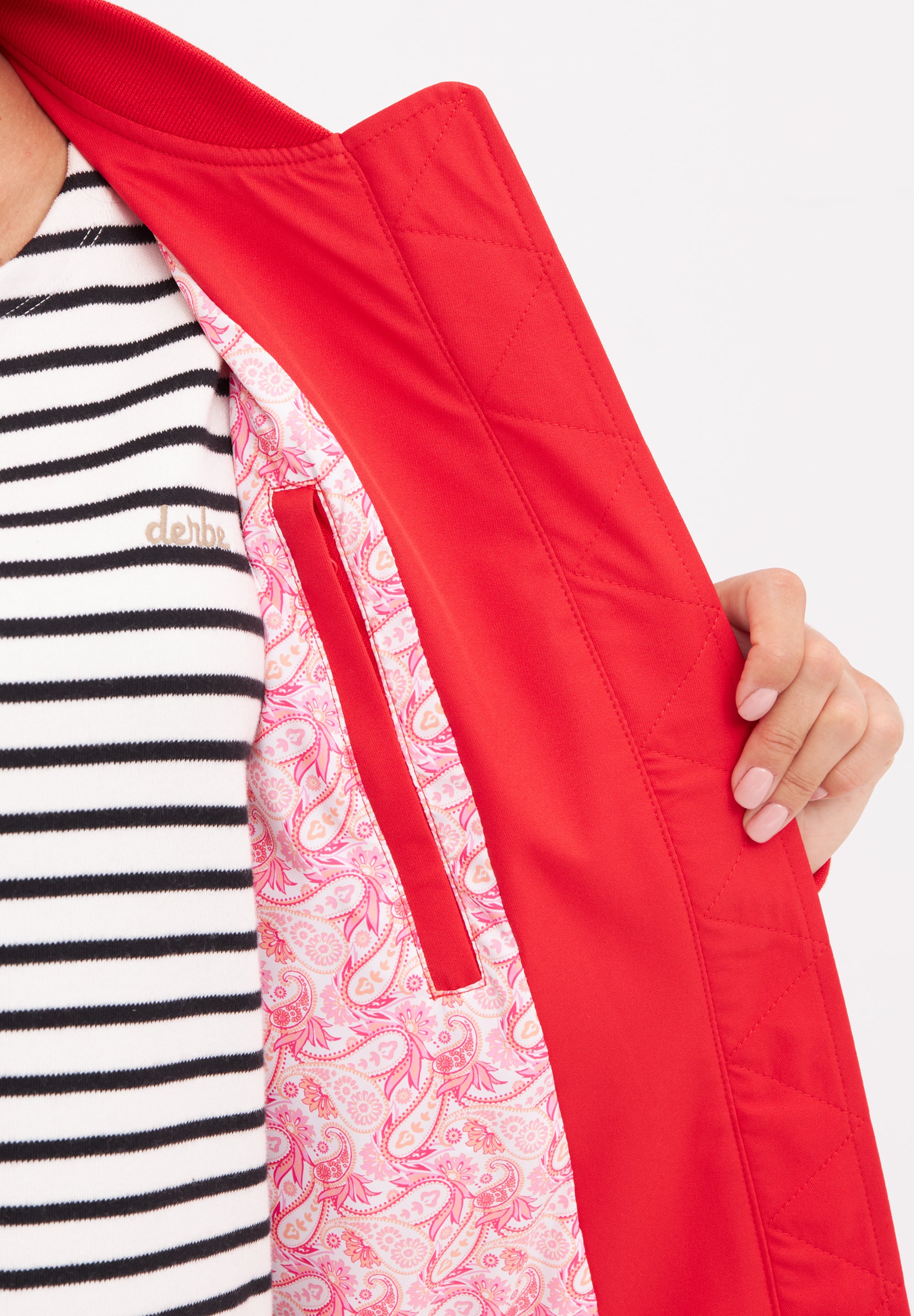 Blousby - Paisley Red/Paisley