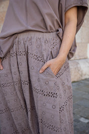 BOHOWERK, Hose aus Broderie Anglaise